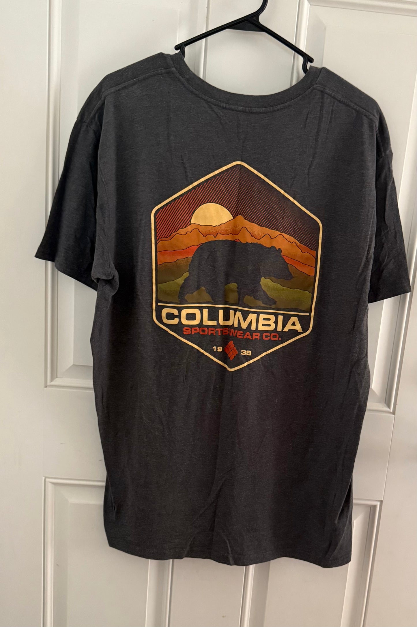 Columbia XL..back in second pic