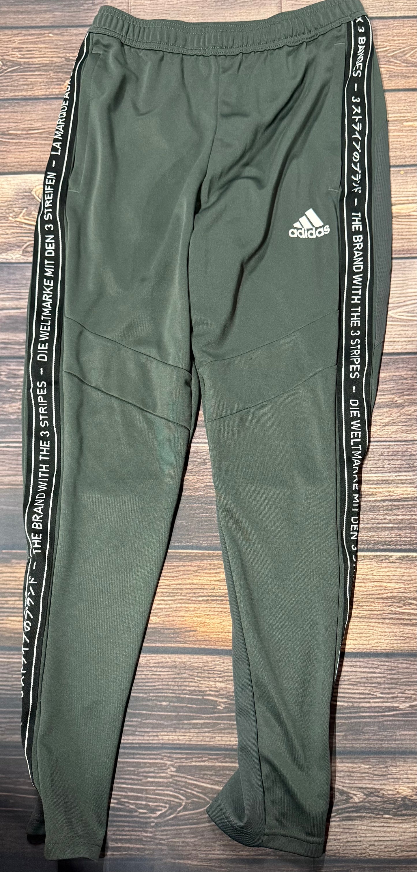 Adidas small