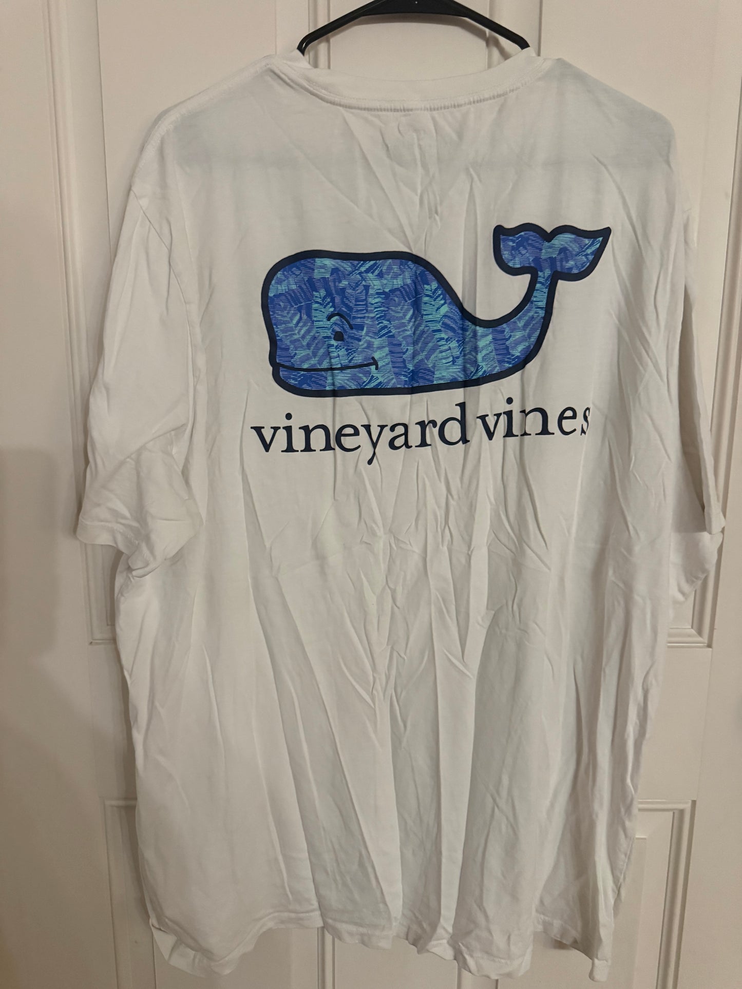 Vineyard Vines XXL..back in second pic