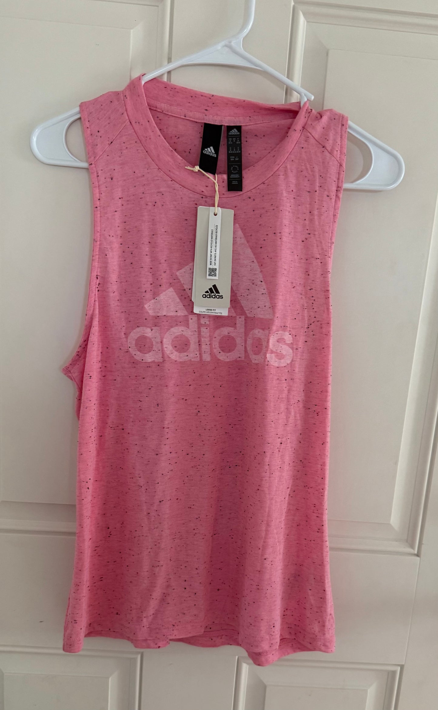 NWT adidas medium
