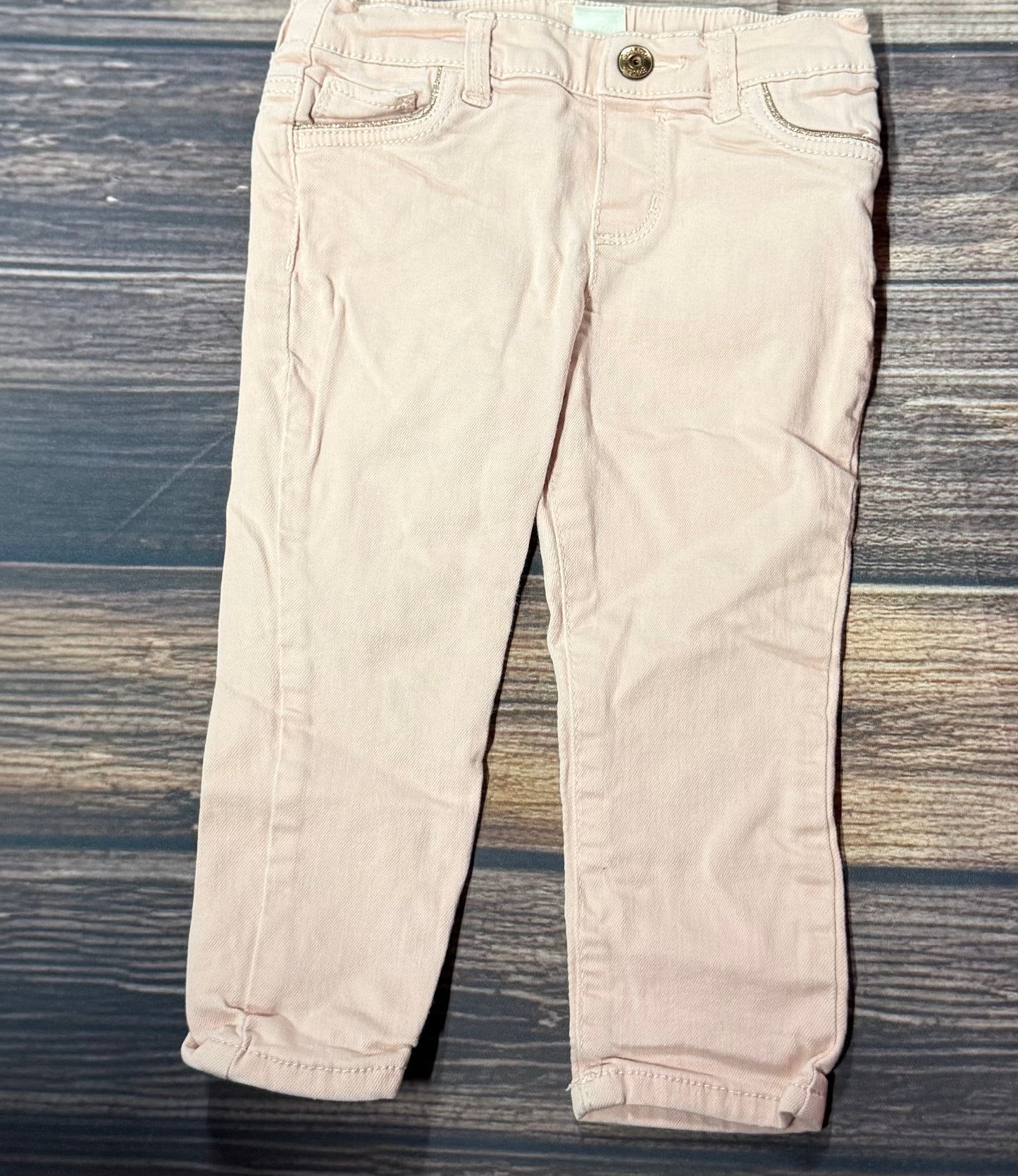 Oshkosh 18-24m..has staining on knees
