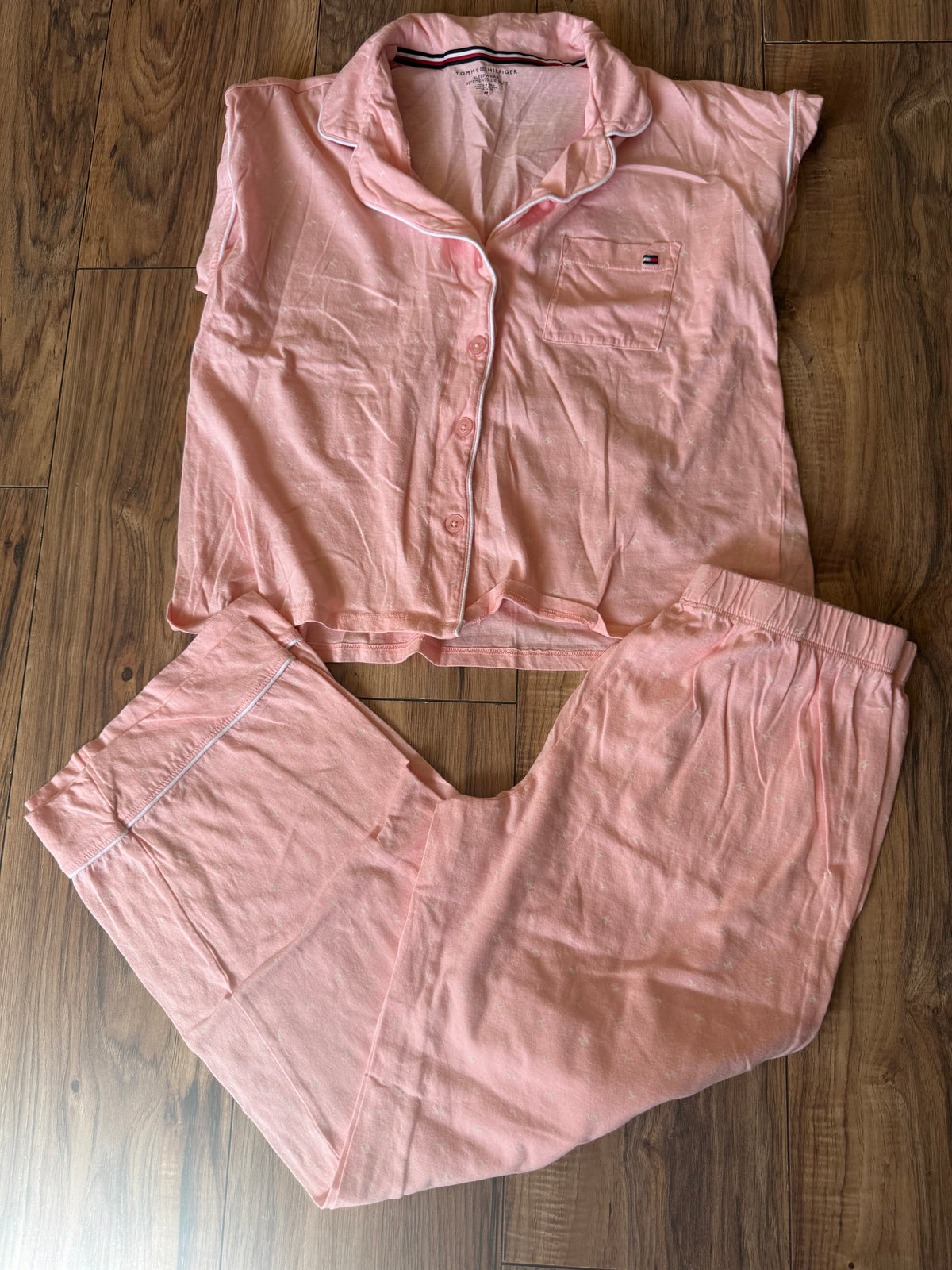 Tommy Hilfiger medium