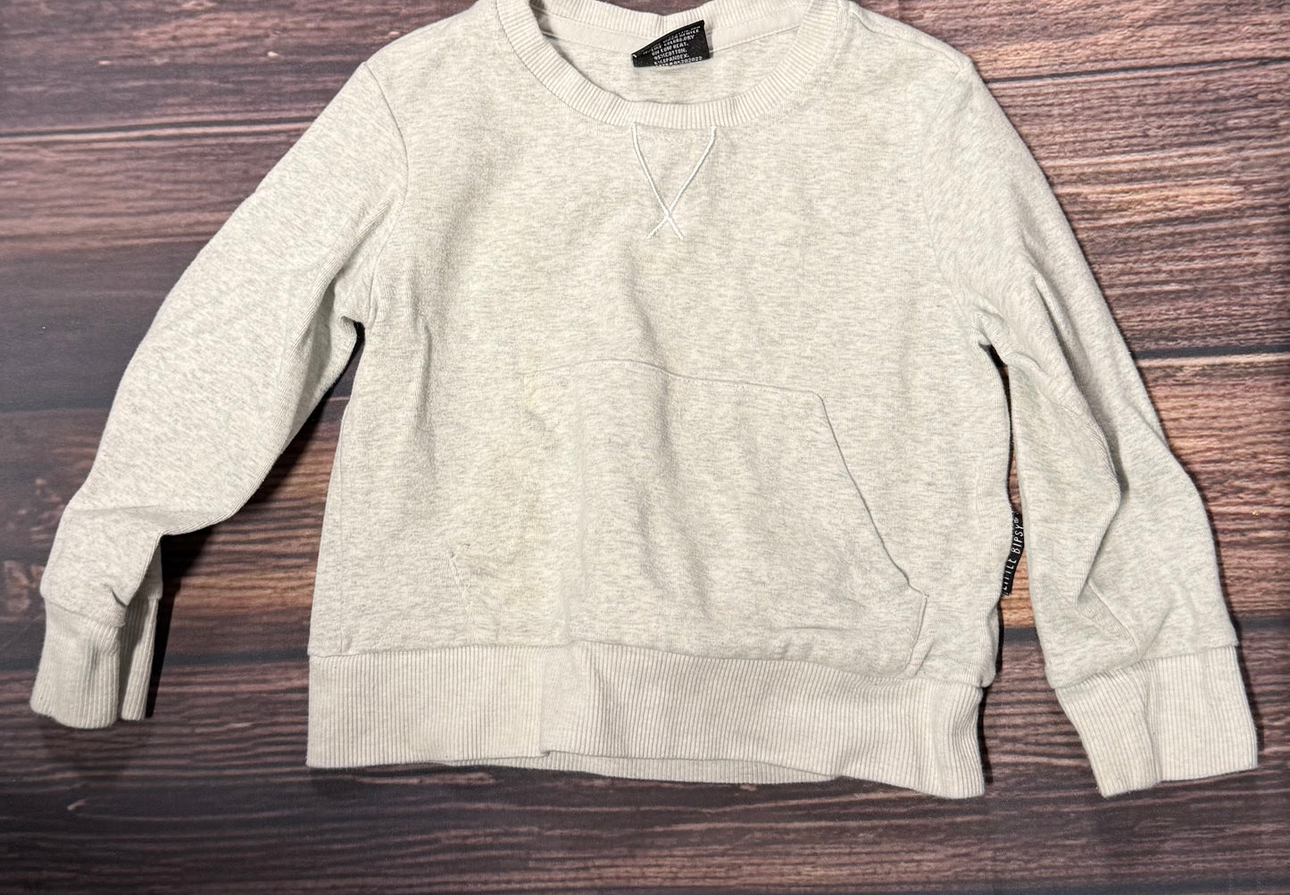 Little Bipsy 2-3T..has staining