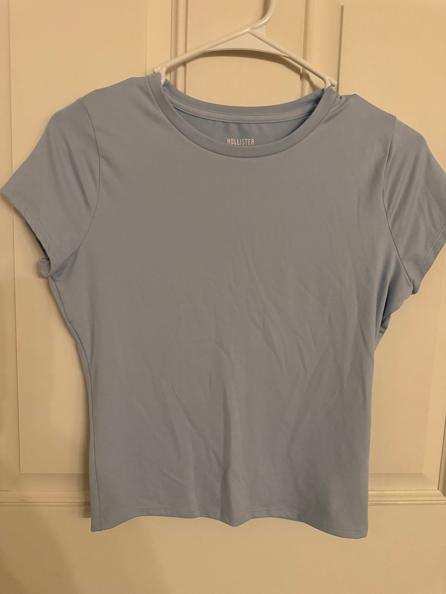 Hollister medium