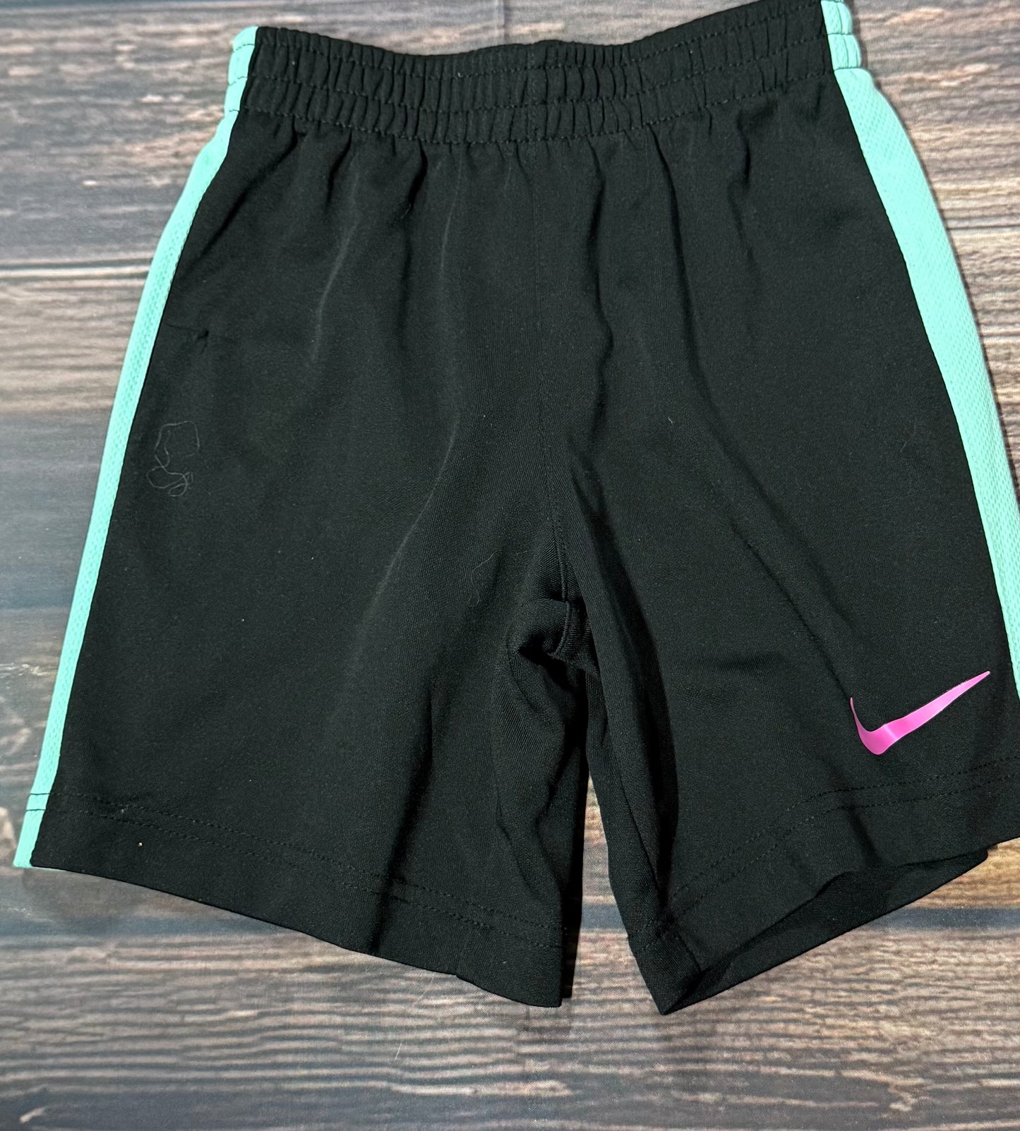 Nike 5..small snag