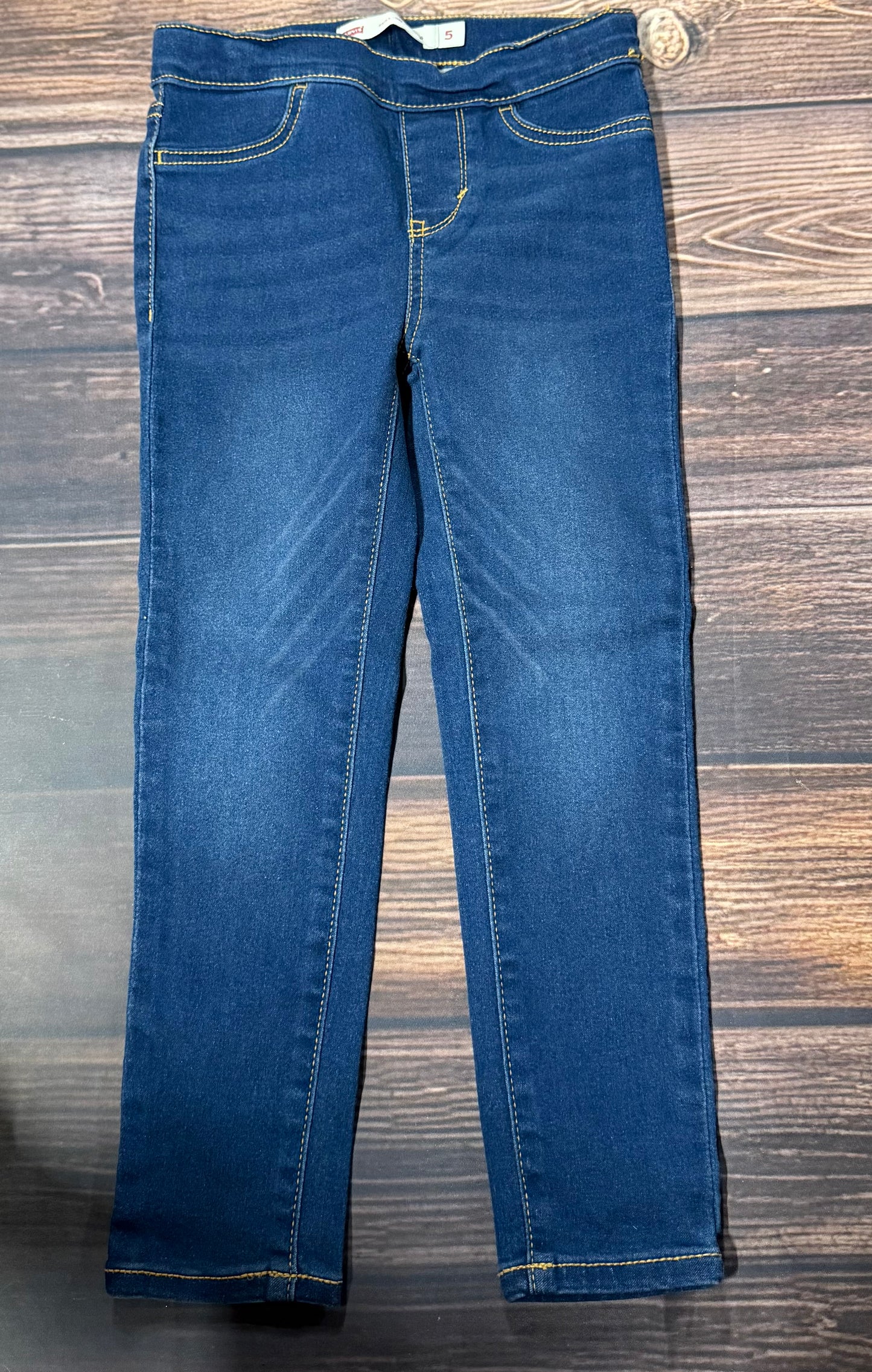 Levi’s 5