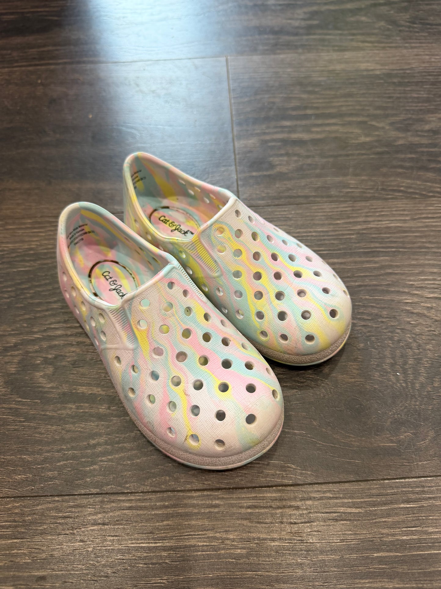 Cat & Jack size 8