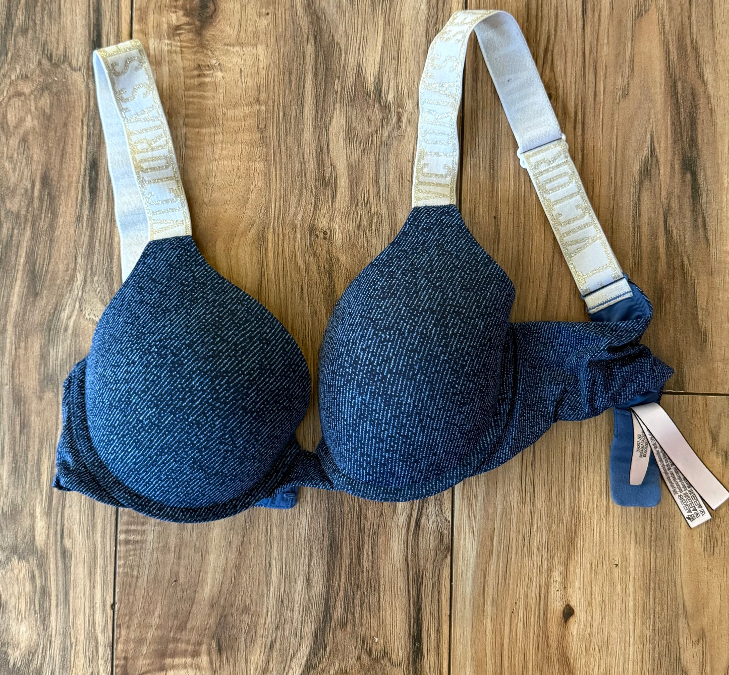Victoria’s Secret 32C