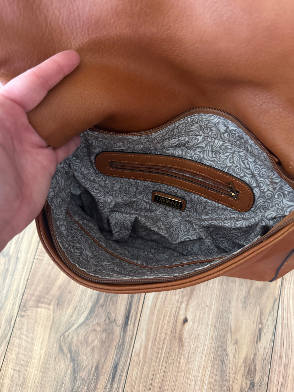 Urban Expressions crossbody
