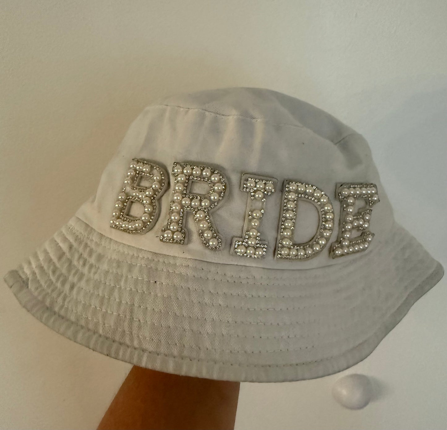 Bucket hat
