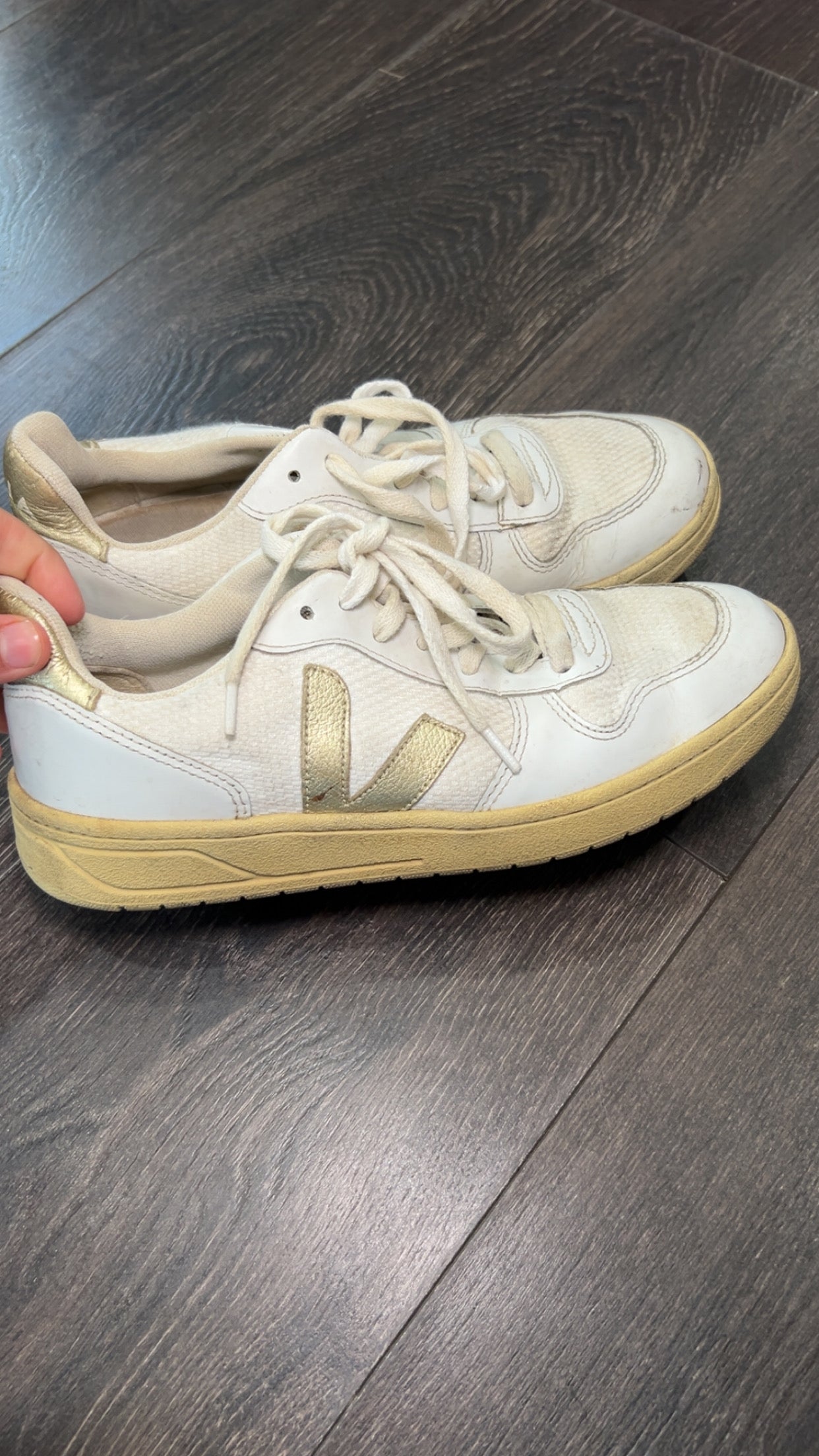 Veja women’s size 7.. online for $160