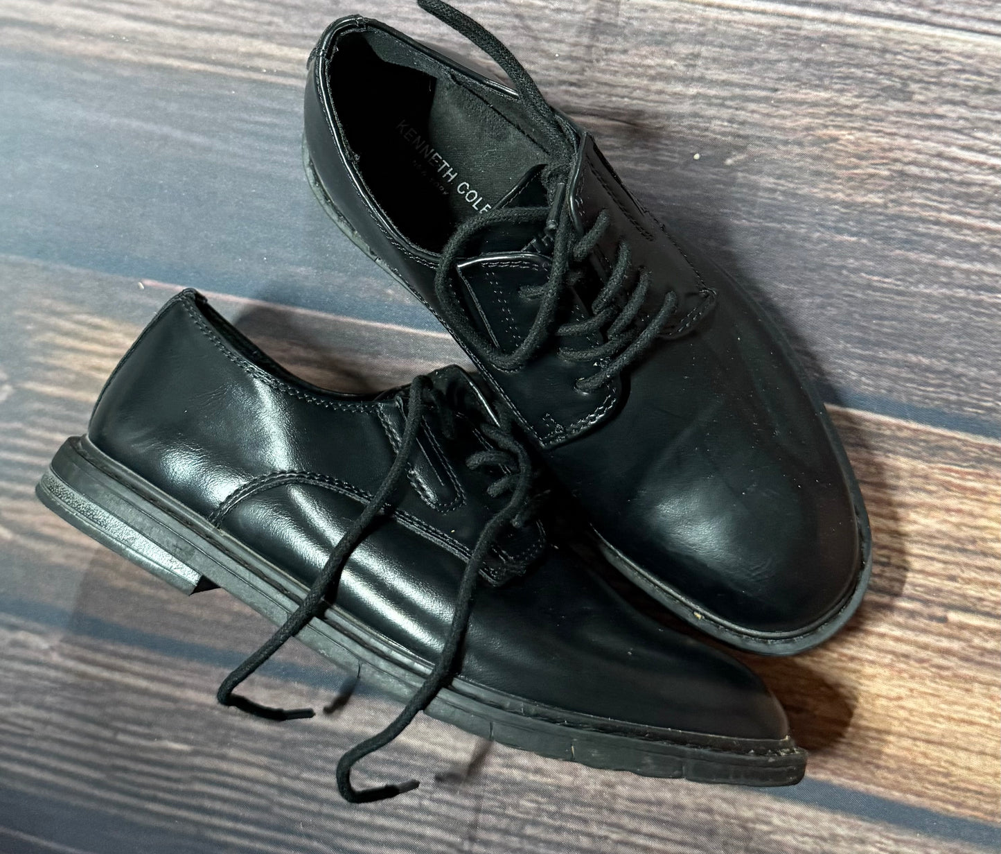 Kenneth Cole 13
