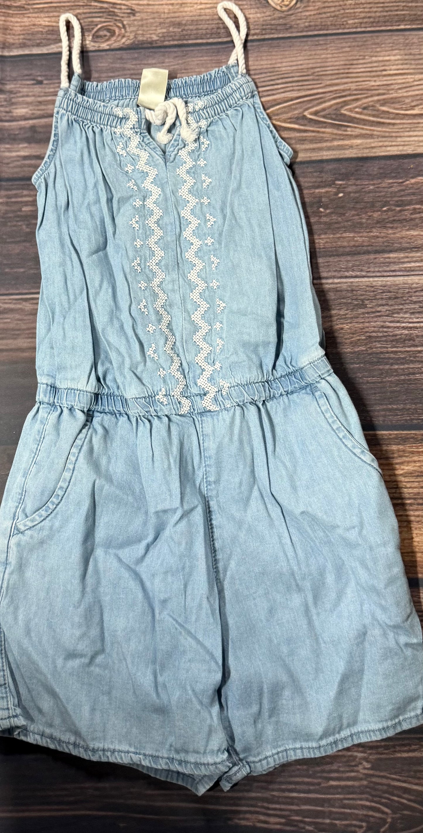 Oshkosh 6 romper