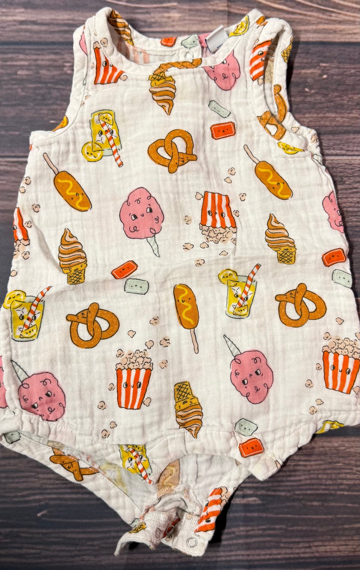 Old Navy 12-18m