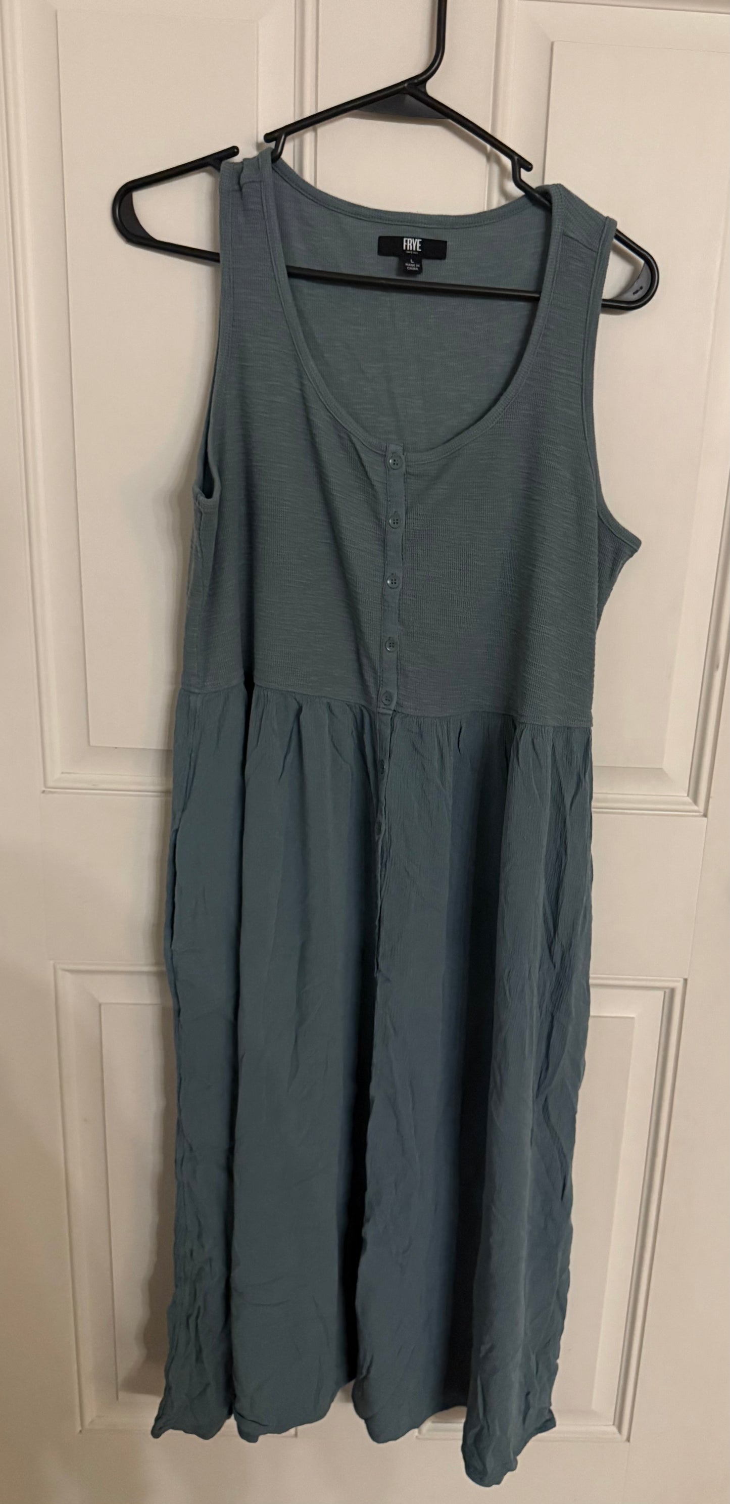 Frye size large