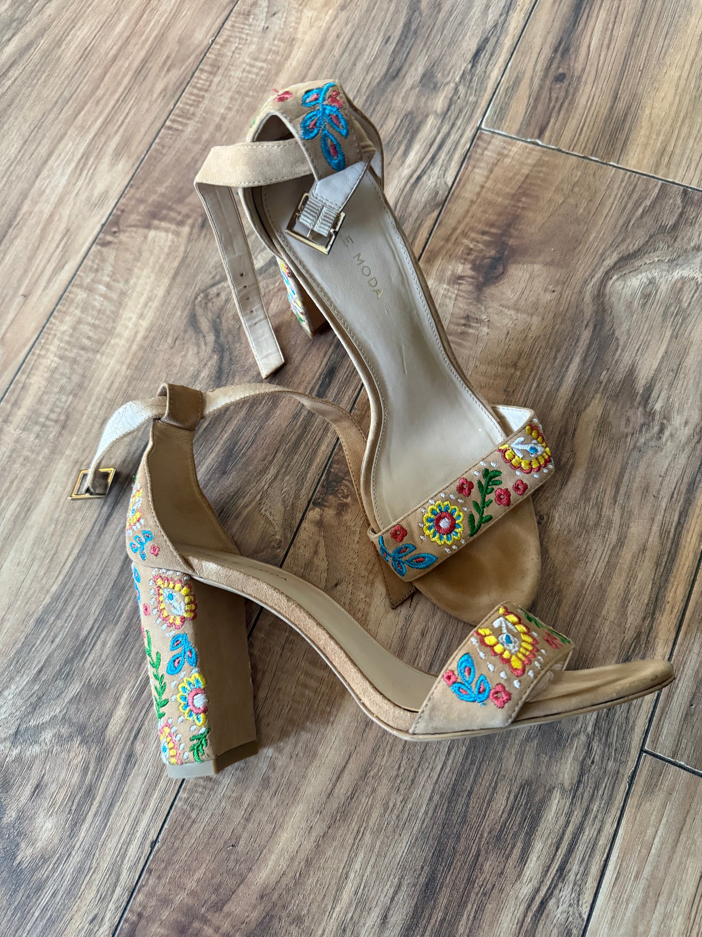 Pelle Moda 9M