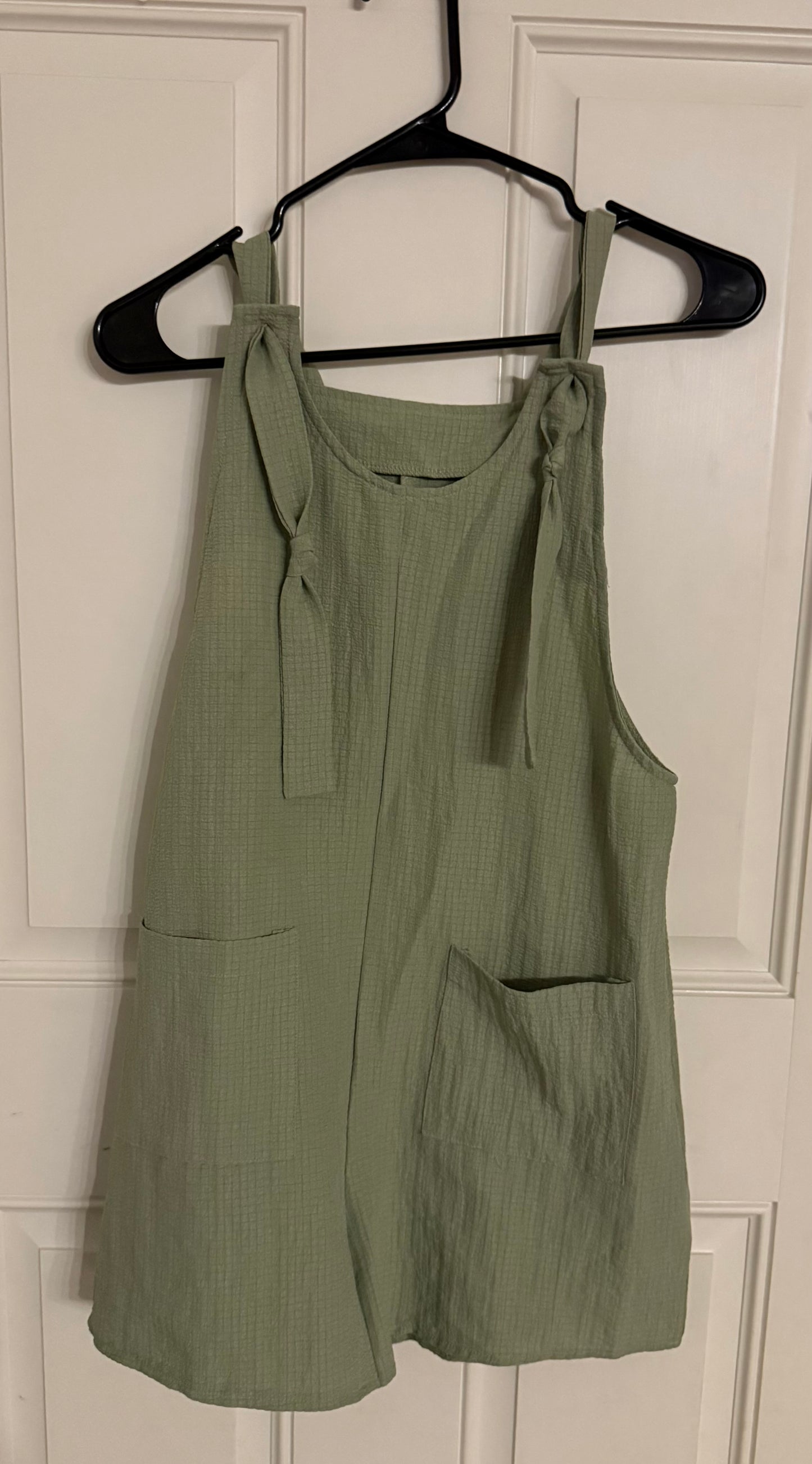 Emery Rose medium romper