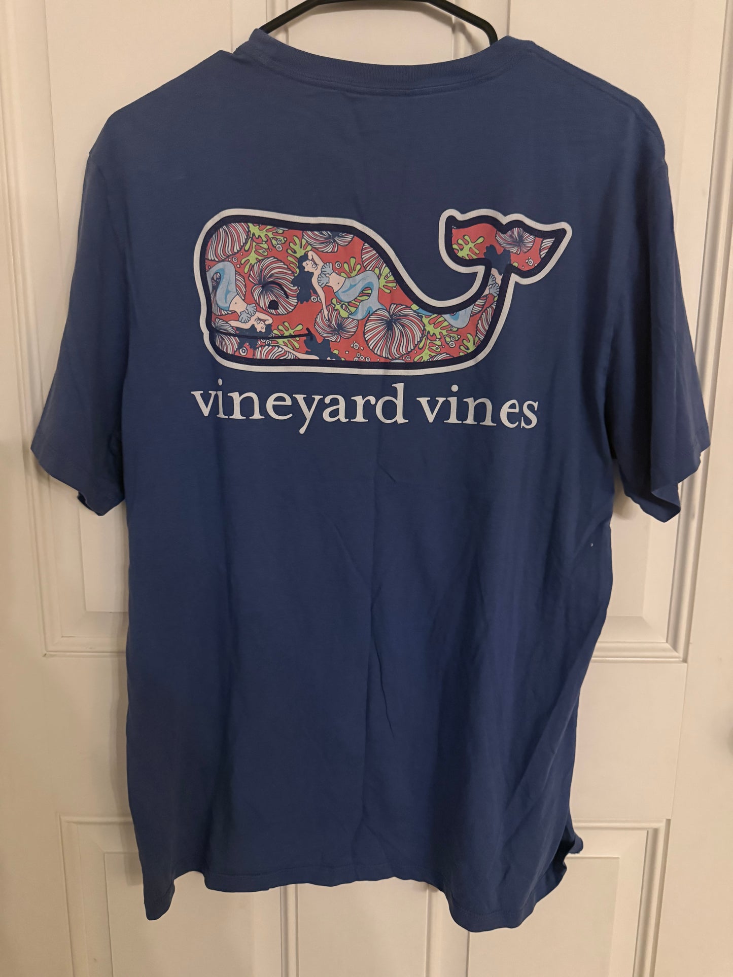 Vineyard Vines medium..back in second pic