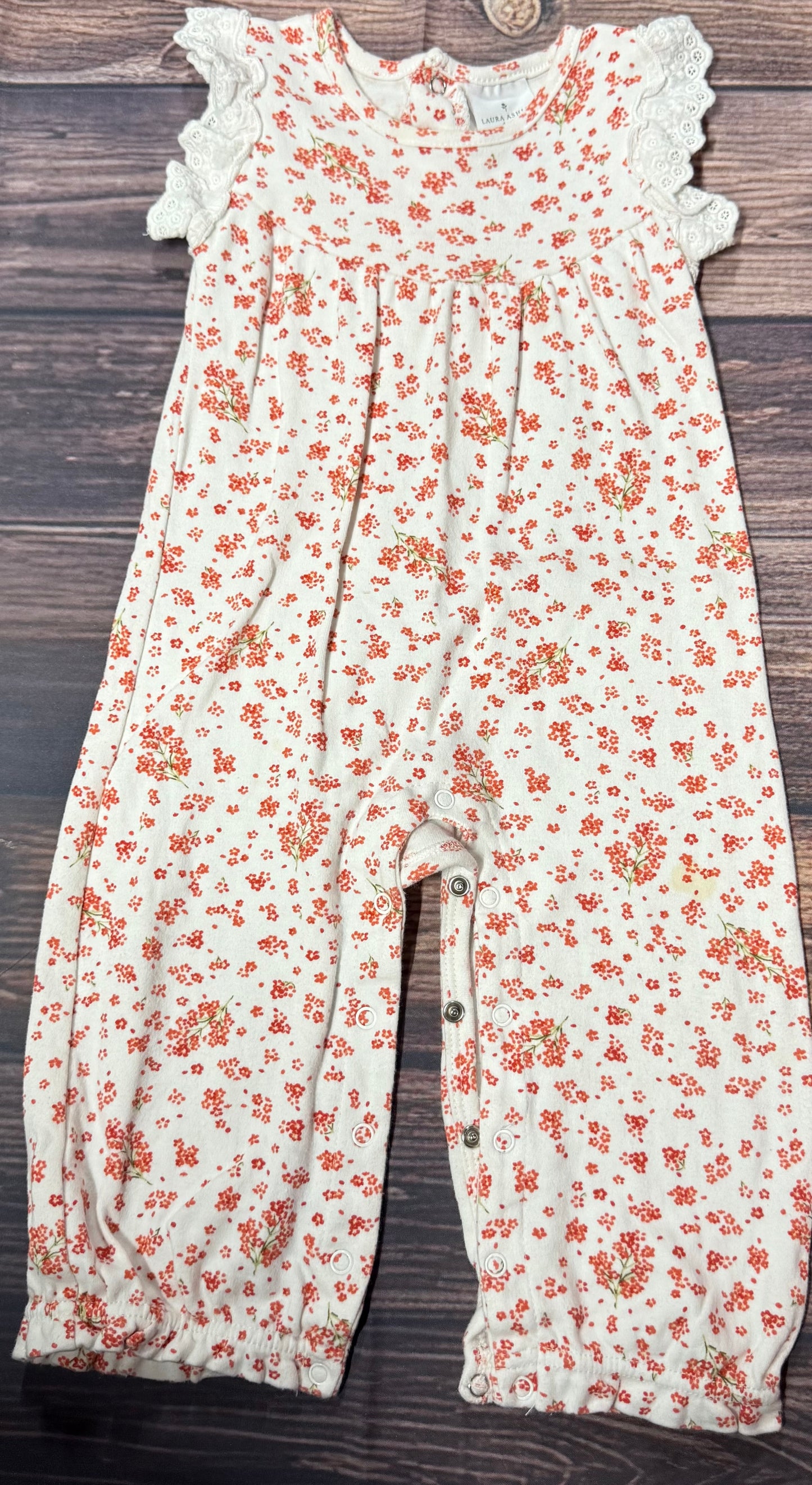Laura Ashley 18m..has a small spot on leg