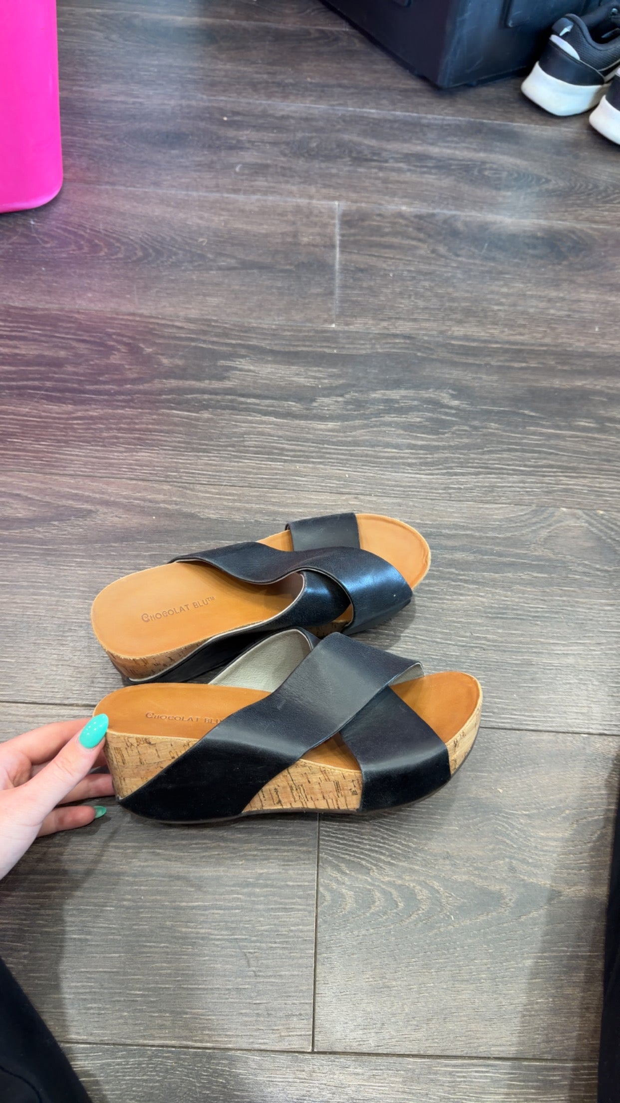Chocolat Blu Size 7.5