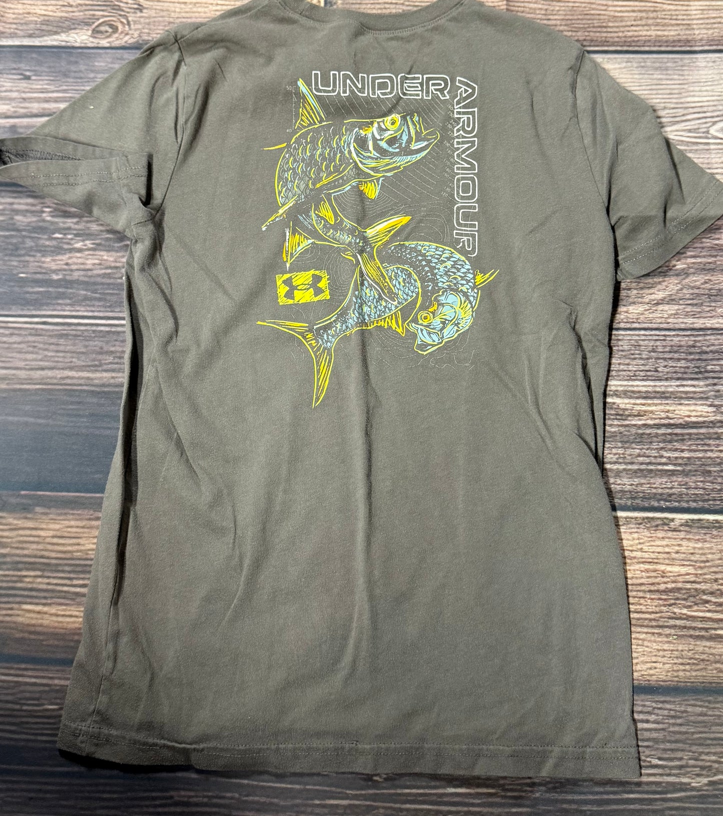 UA youth medium..has some water spots on front..back in second pic