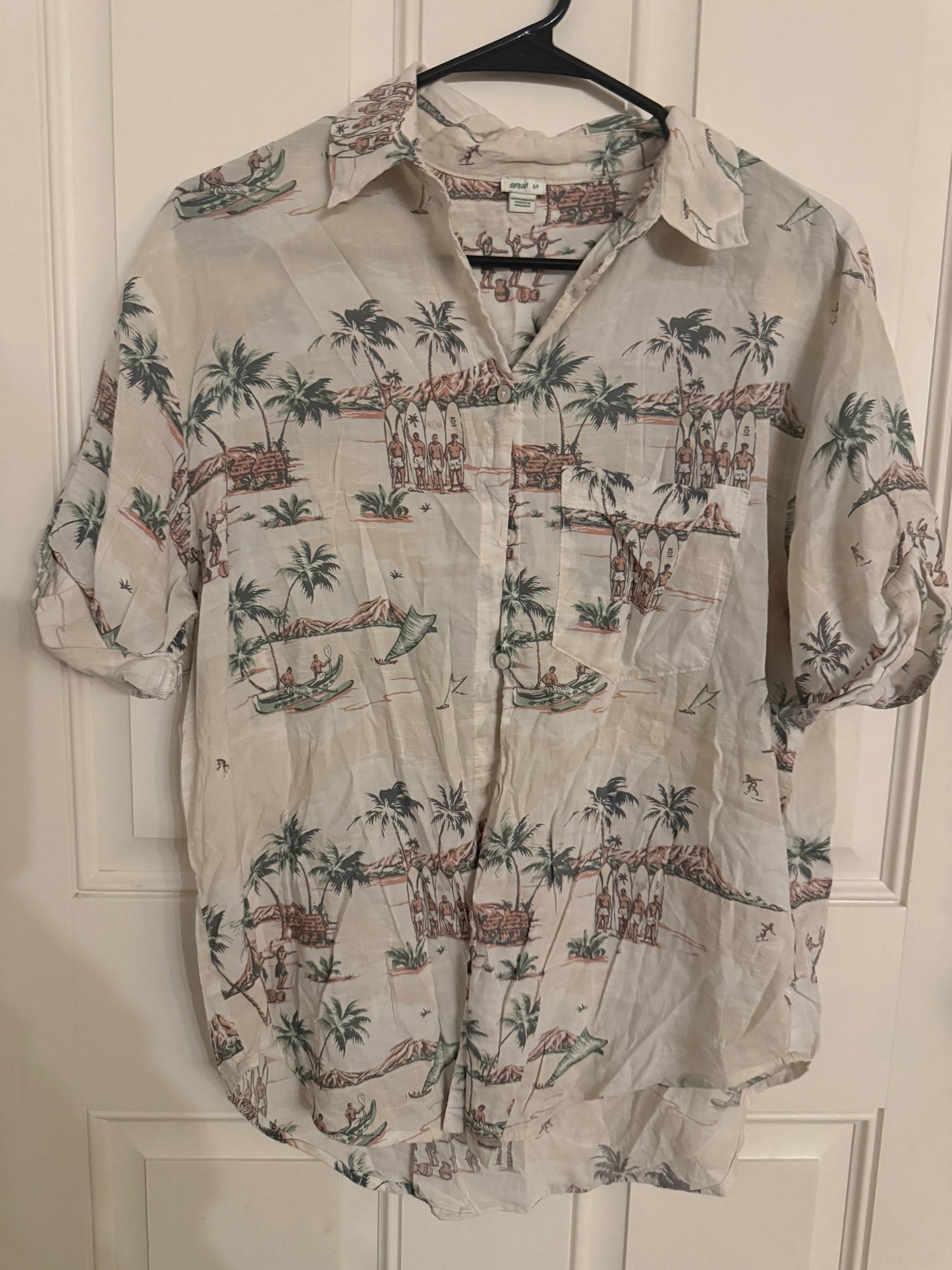 Aerie small