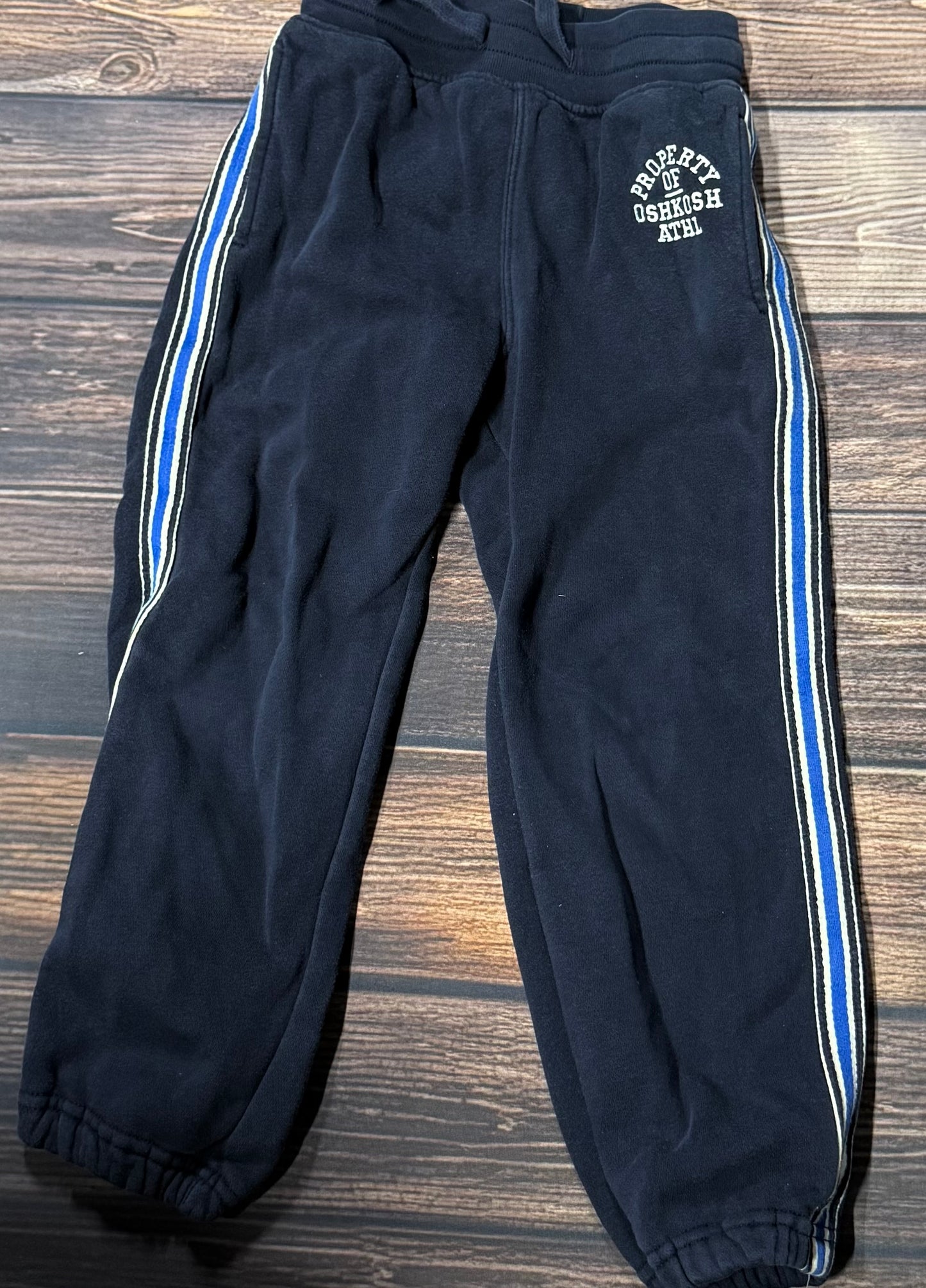 Oshkosh 6..has water spots