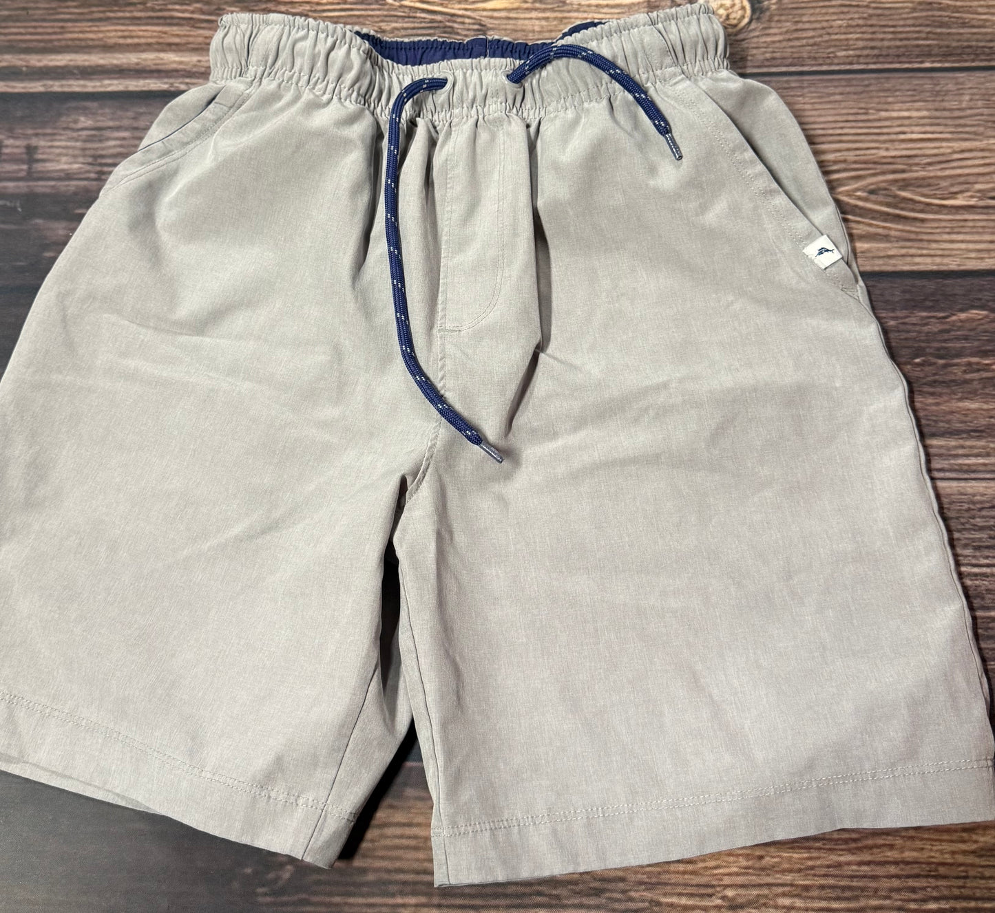 Tommy Bahama 10/12