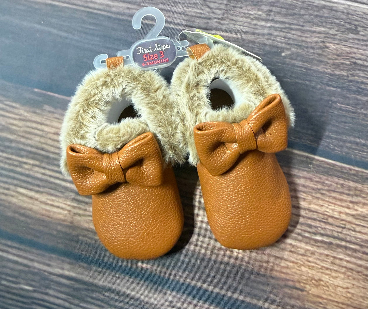 NWT first steps 6-9m