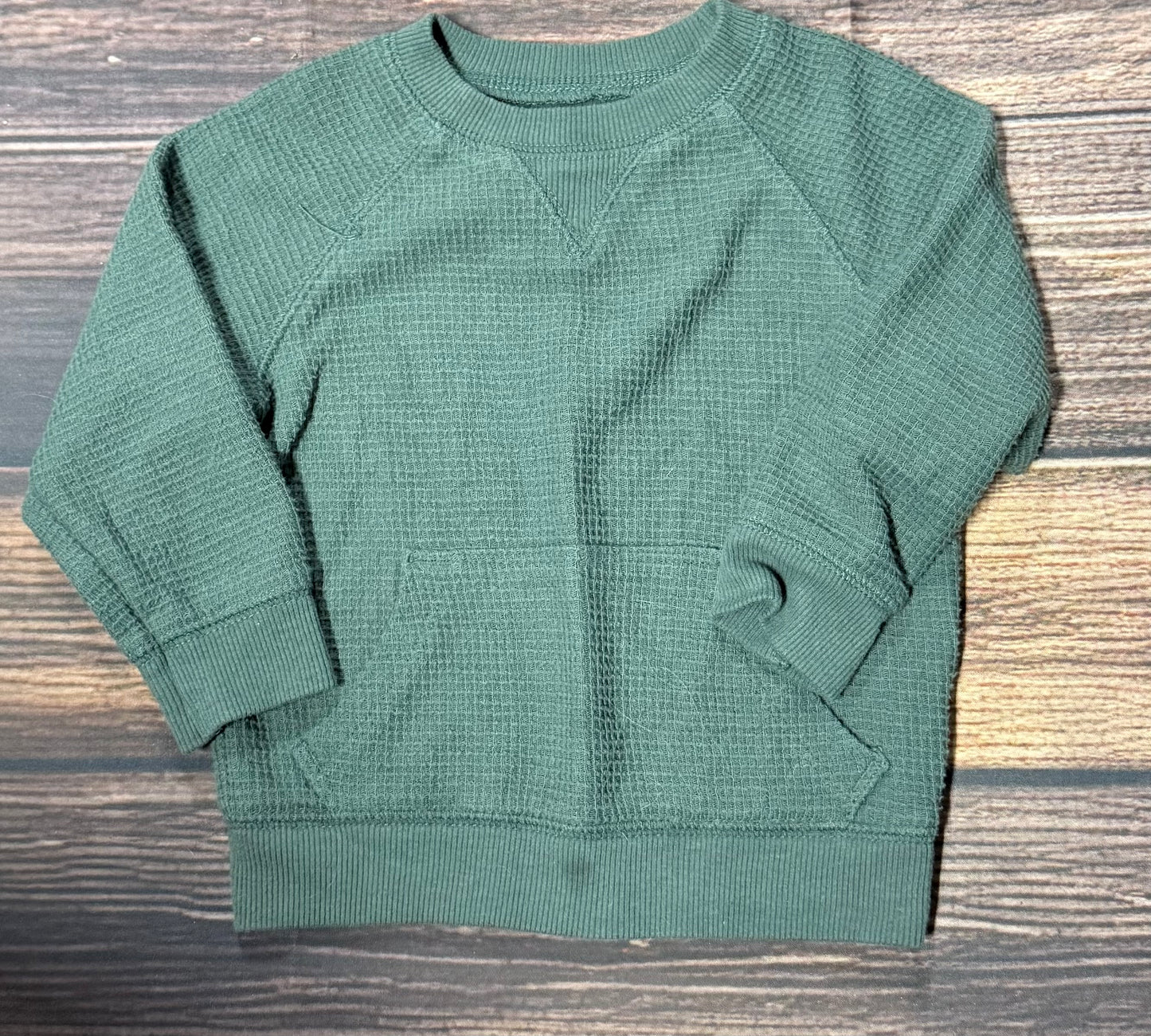 Old Navy 12-18m..water spot
