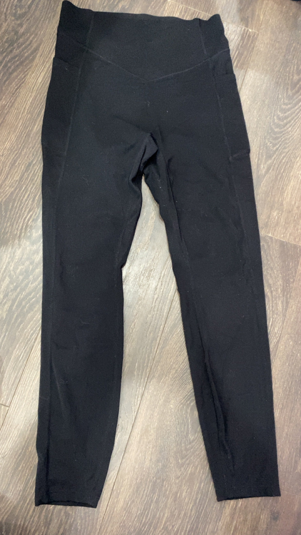 Halara size medium 7/8.. booty scrunch