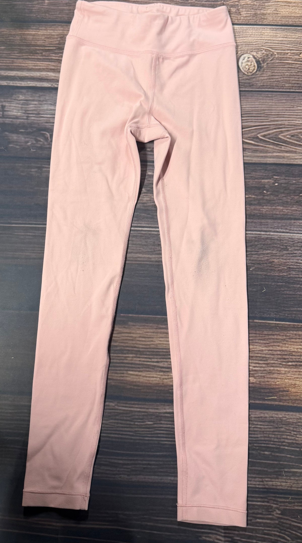 Athleta girl 7..dingy knees & wash wear