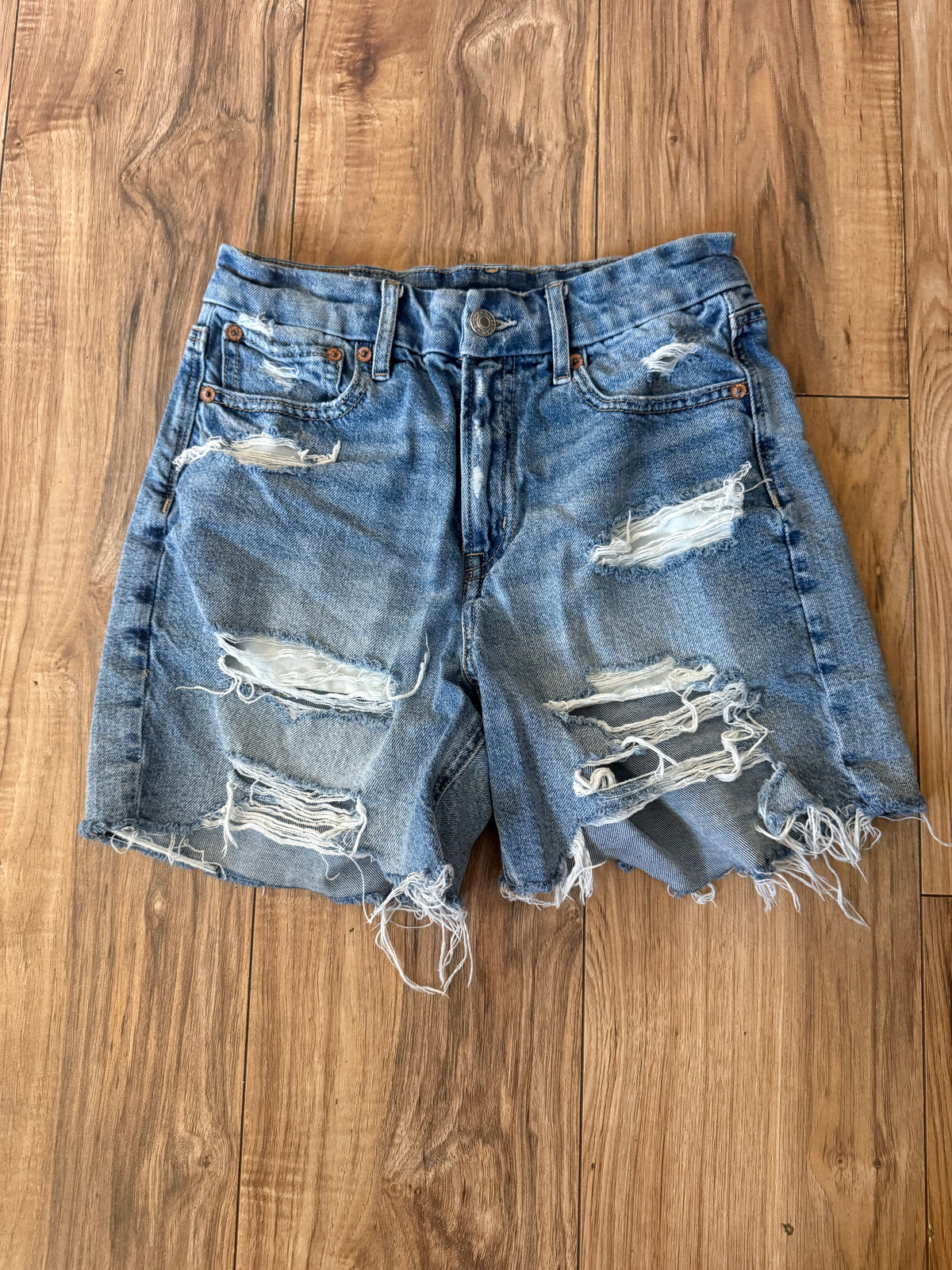 American Eagle size 2
