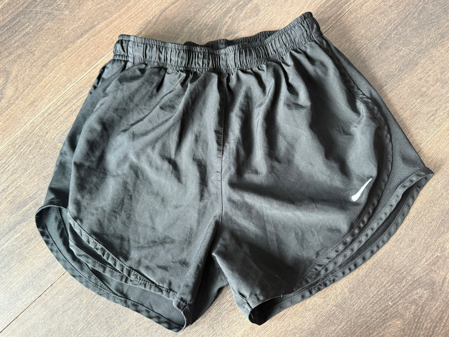 nike small