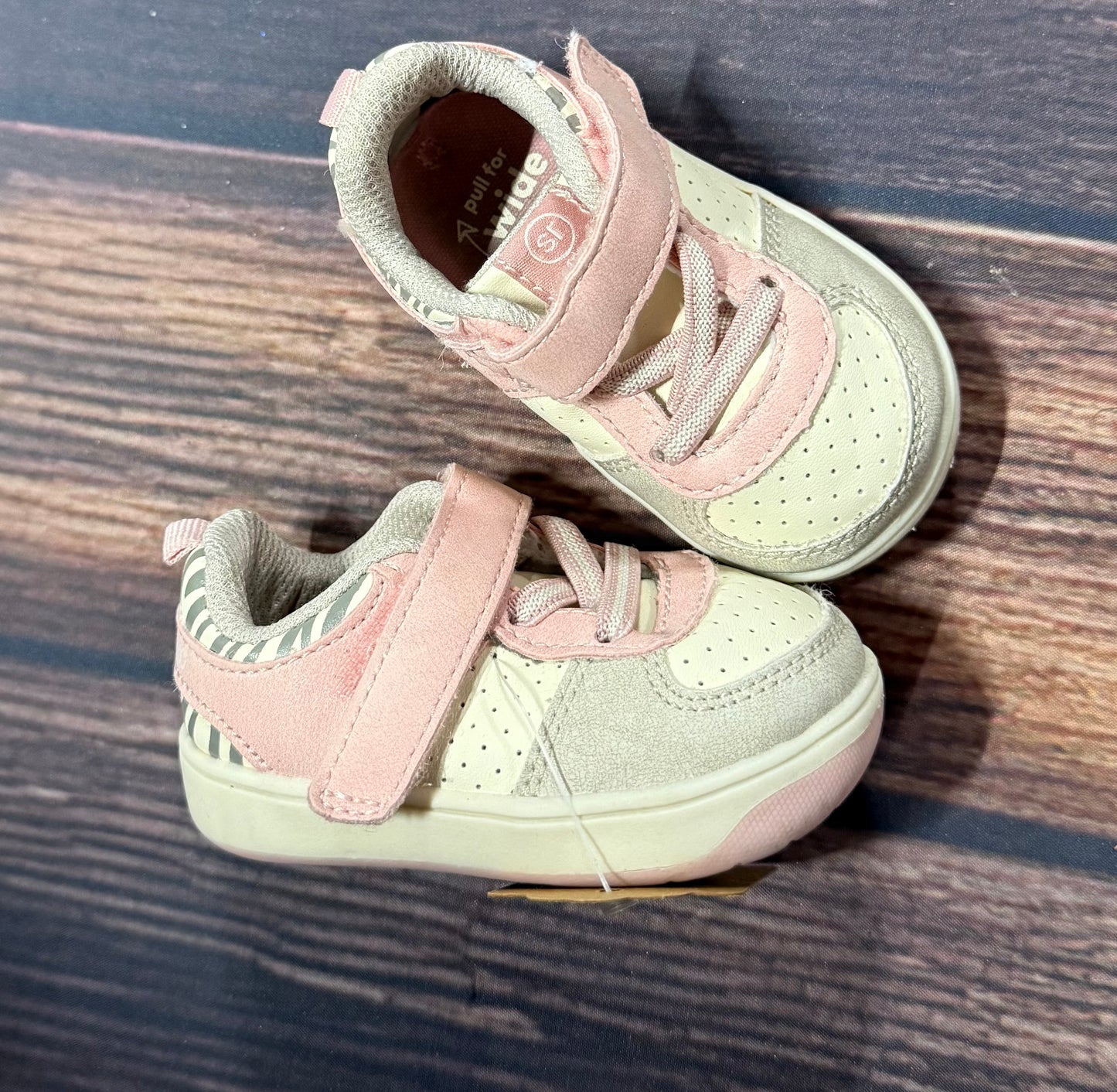 Stride Rite 3