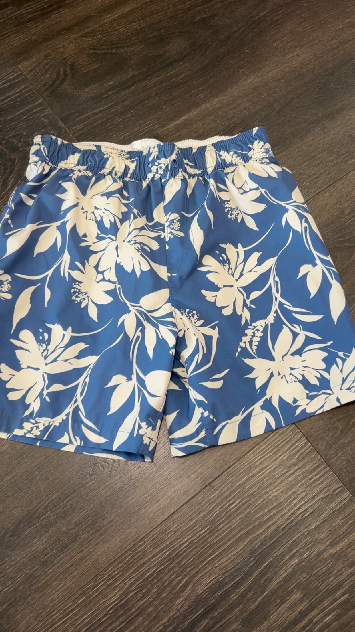 Abercrombie 9/10