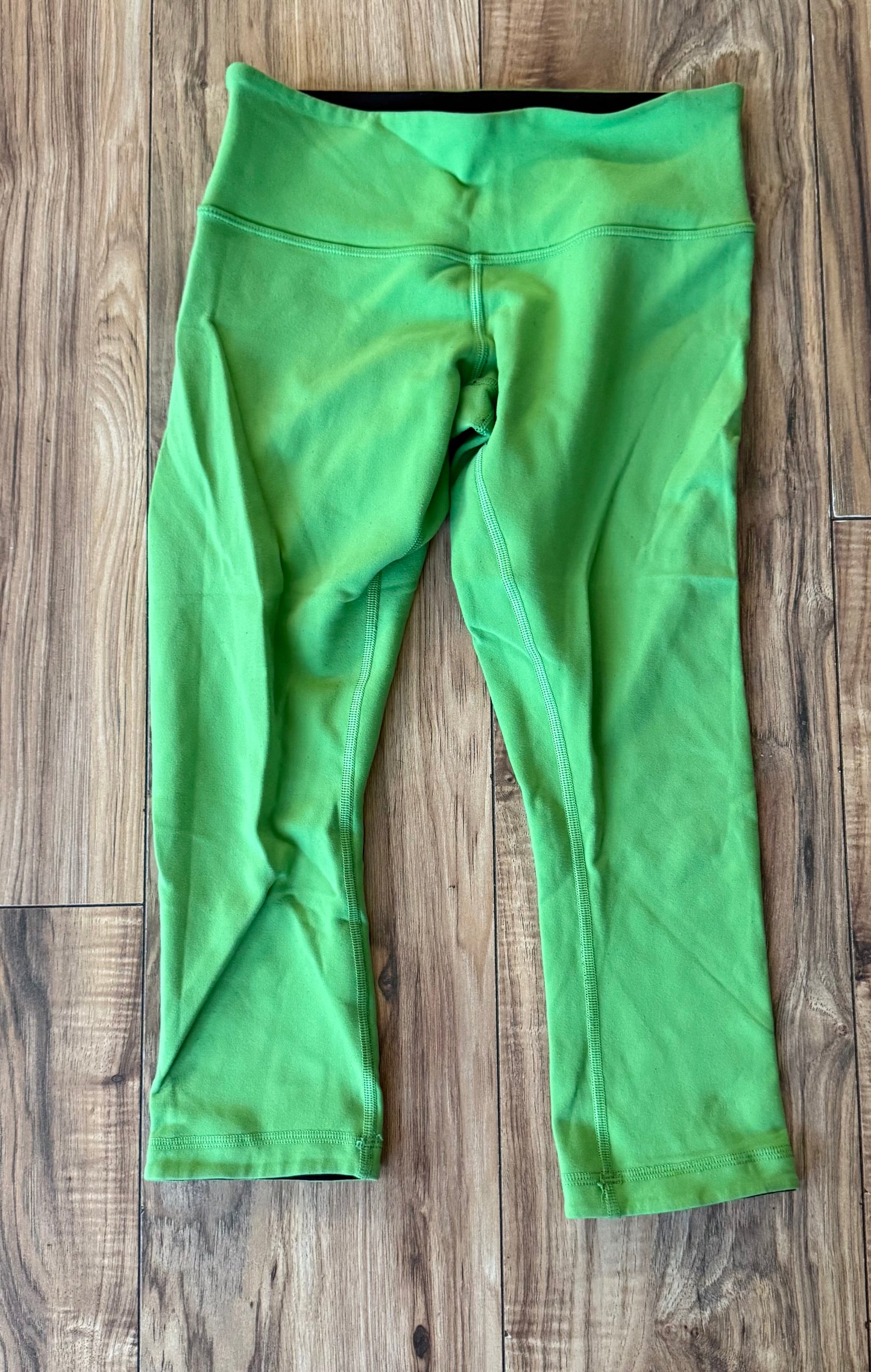Lululemon 4 cropped