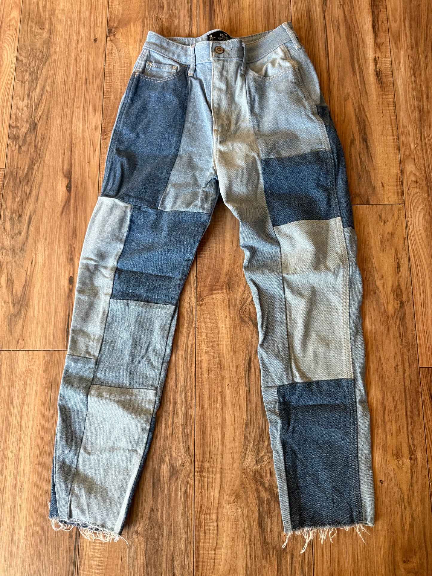 Hollister 3R W26 L27
