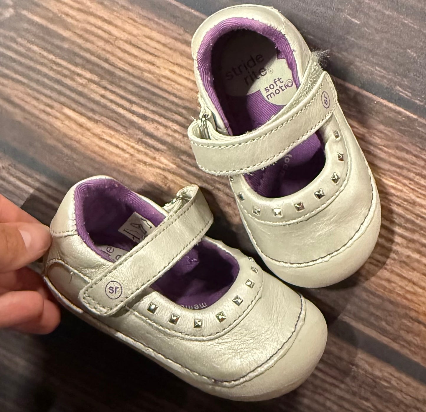 Stride Rite 4W
