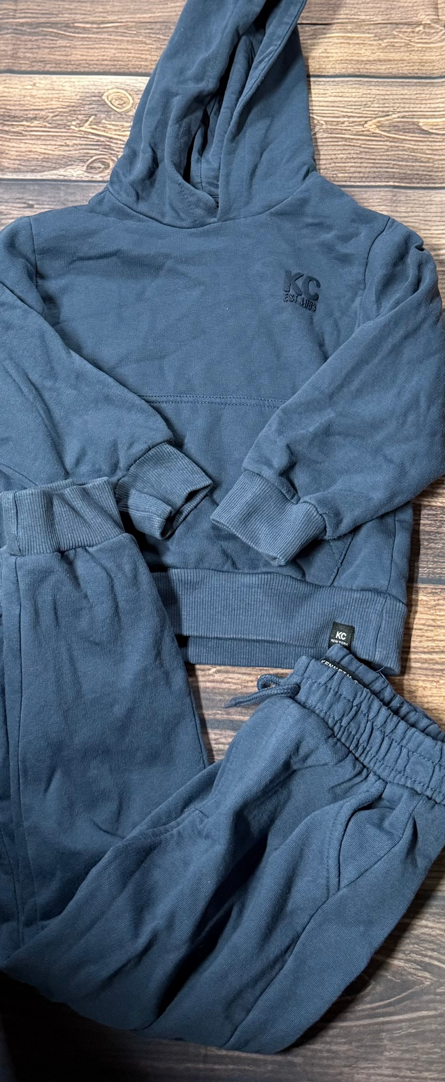 Kenneth Cole 4T