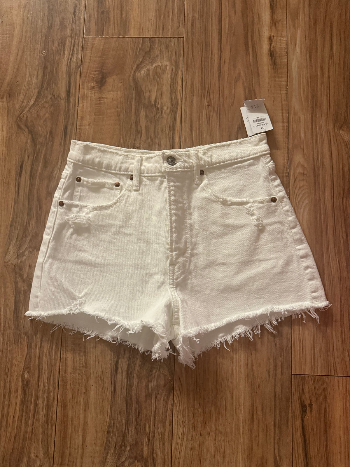 NWT Abercrombie & Fitch 27/4..$59 retail