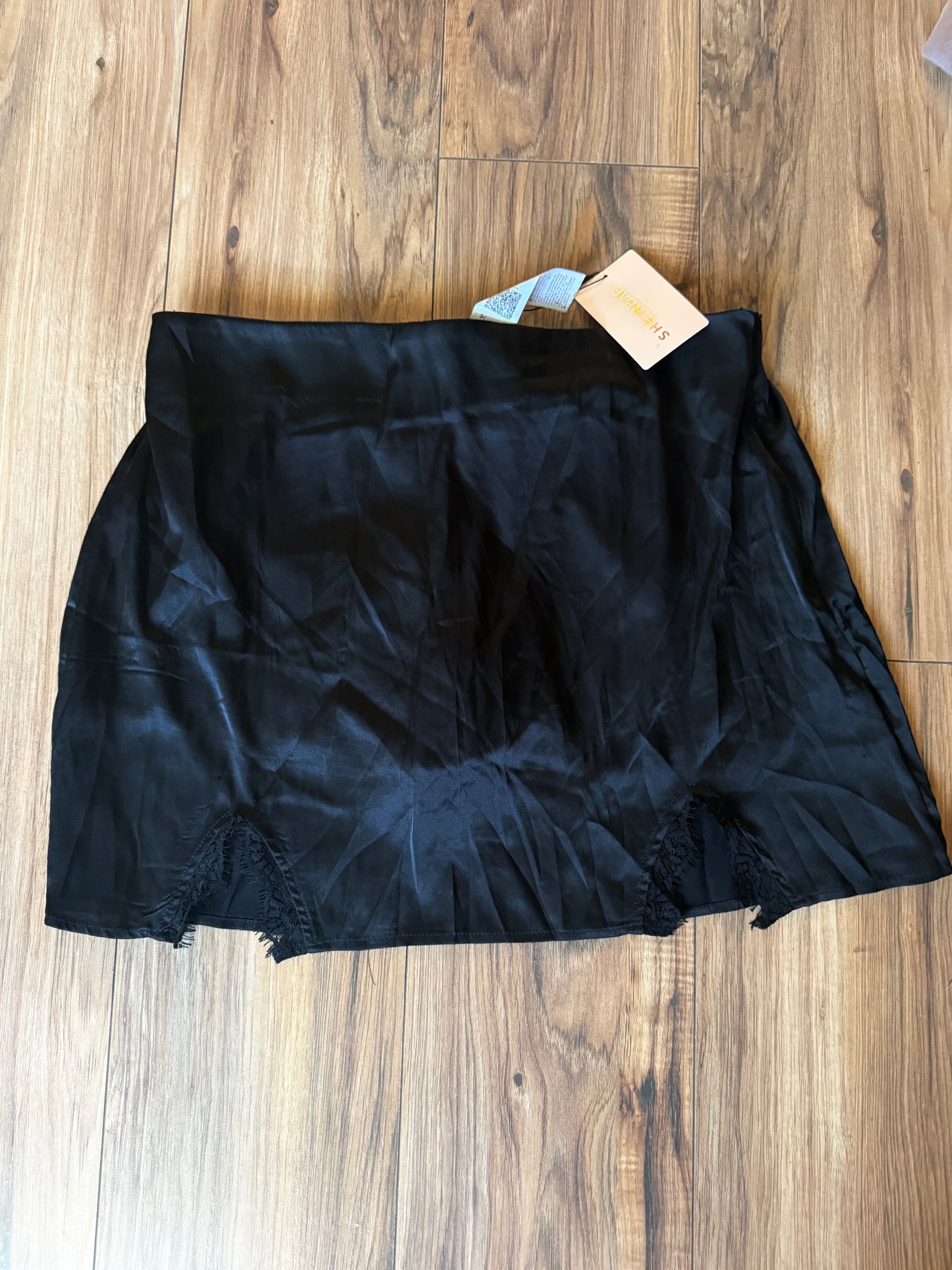 NWT 0XL