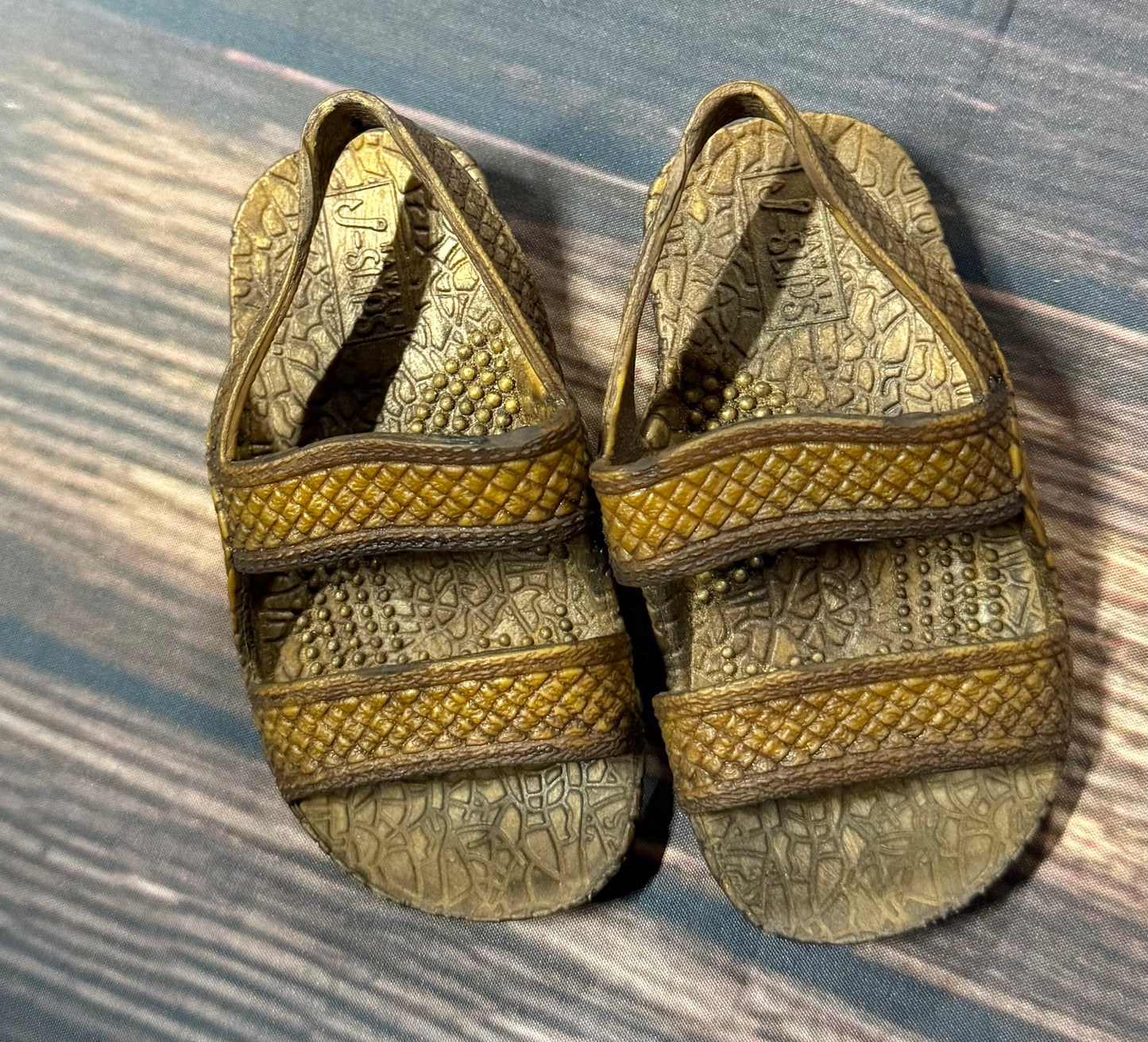 Hawaii j slips 2/3