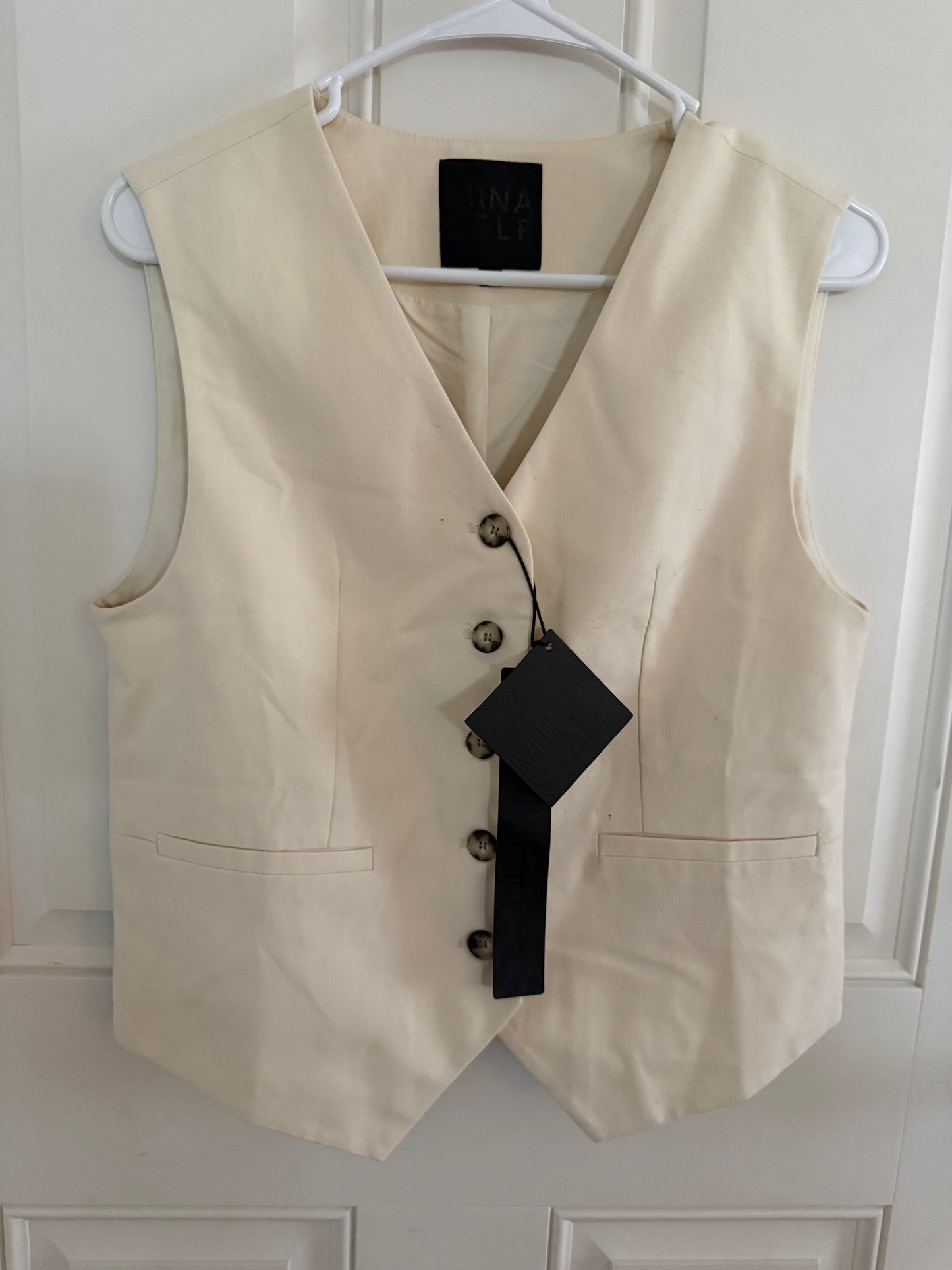 NWT Mina Self medium