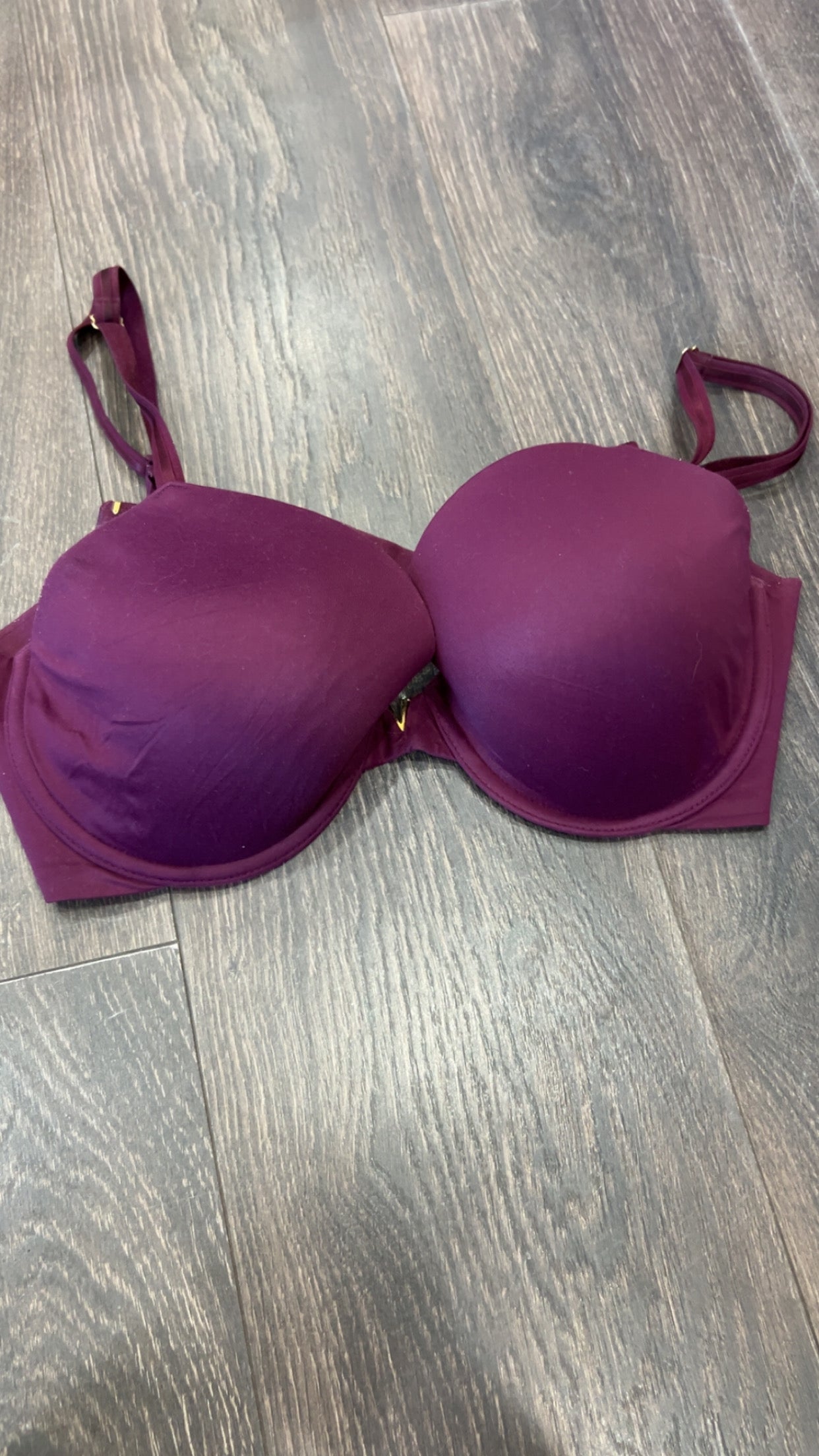 Victoria’s Secret 34DD