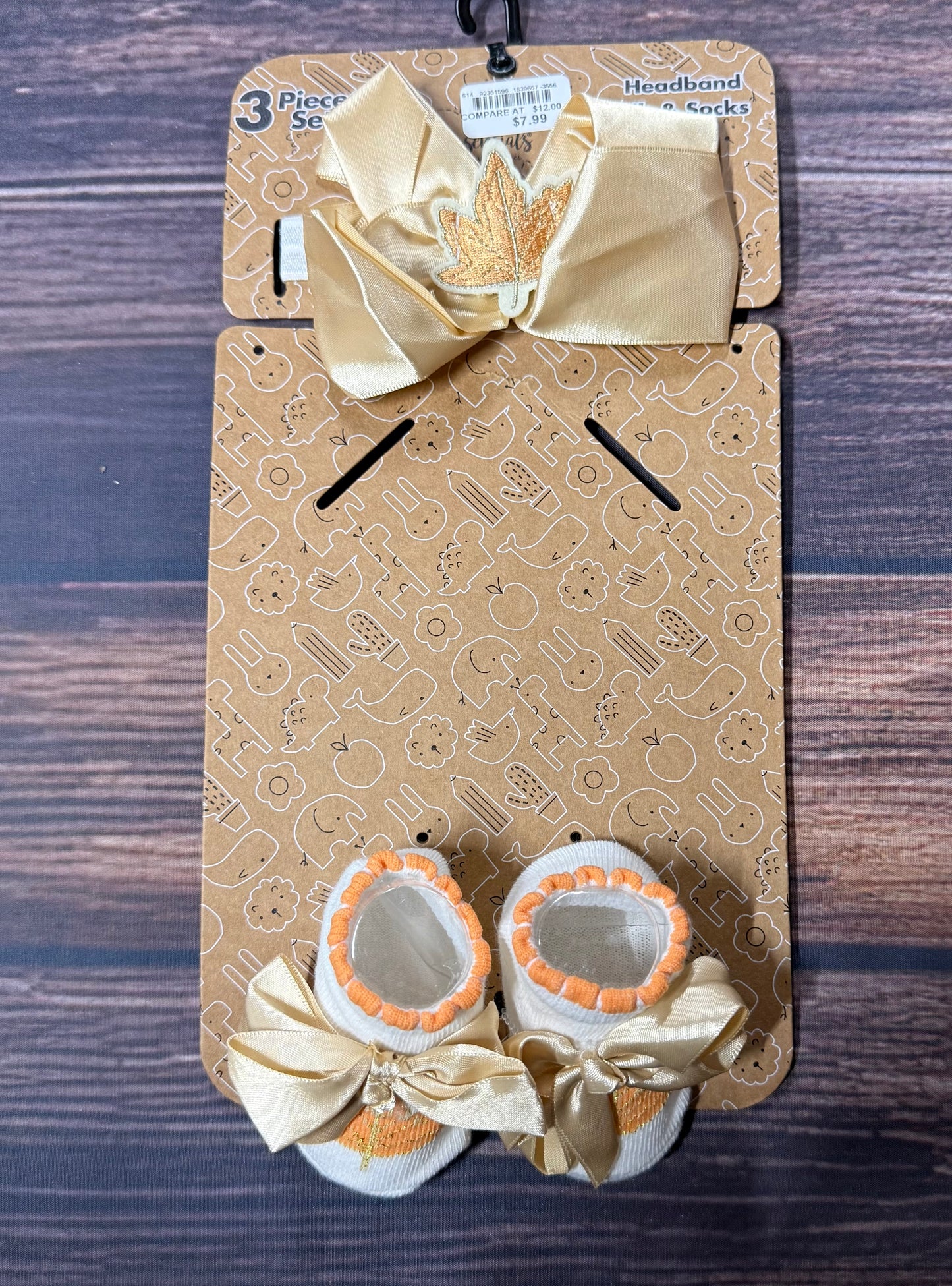 NWT bow + booties