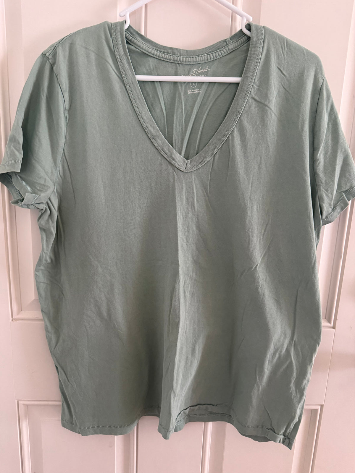 Universal Thread XL..tiny spot
