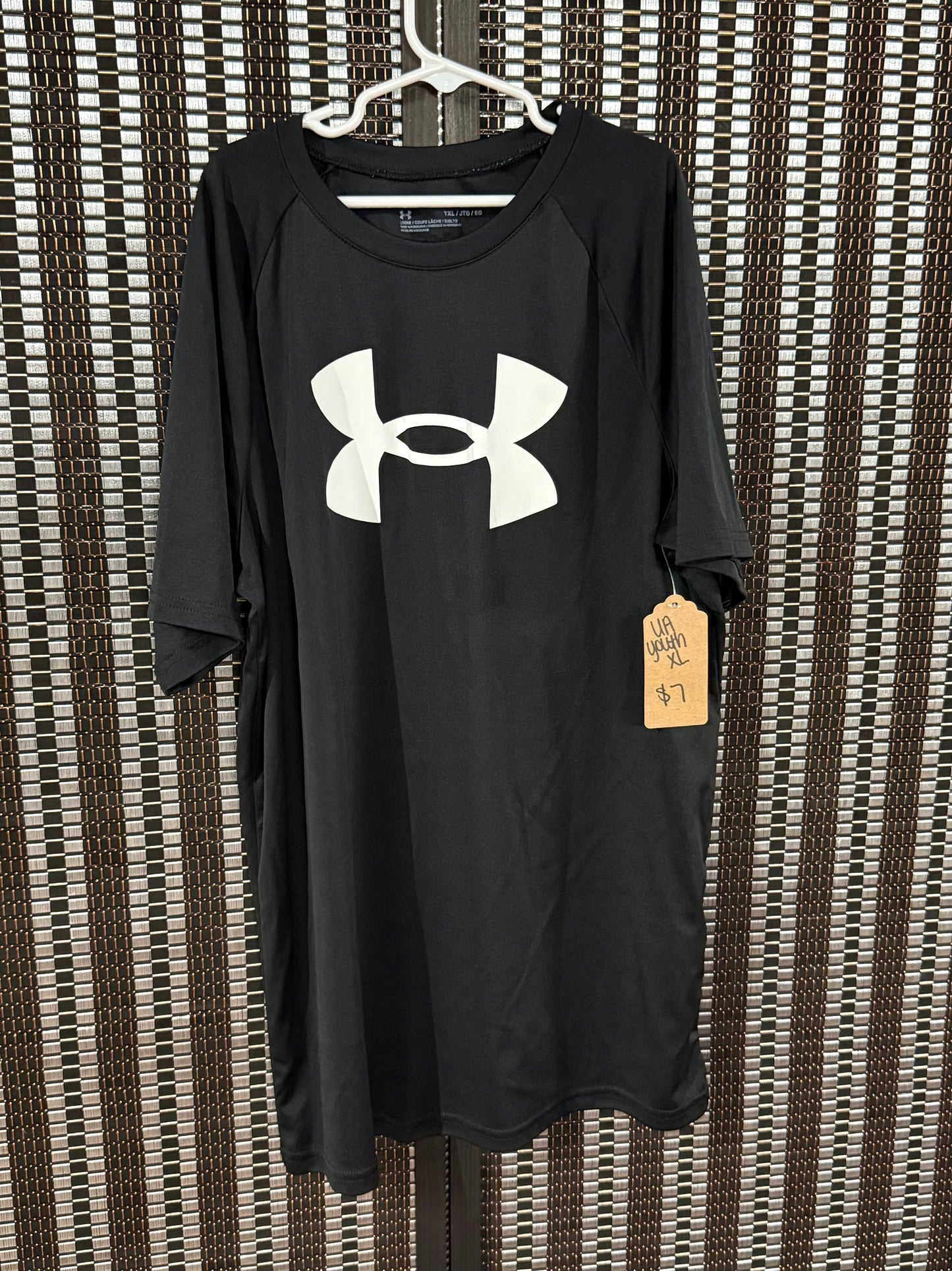 UA youth xl