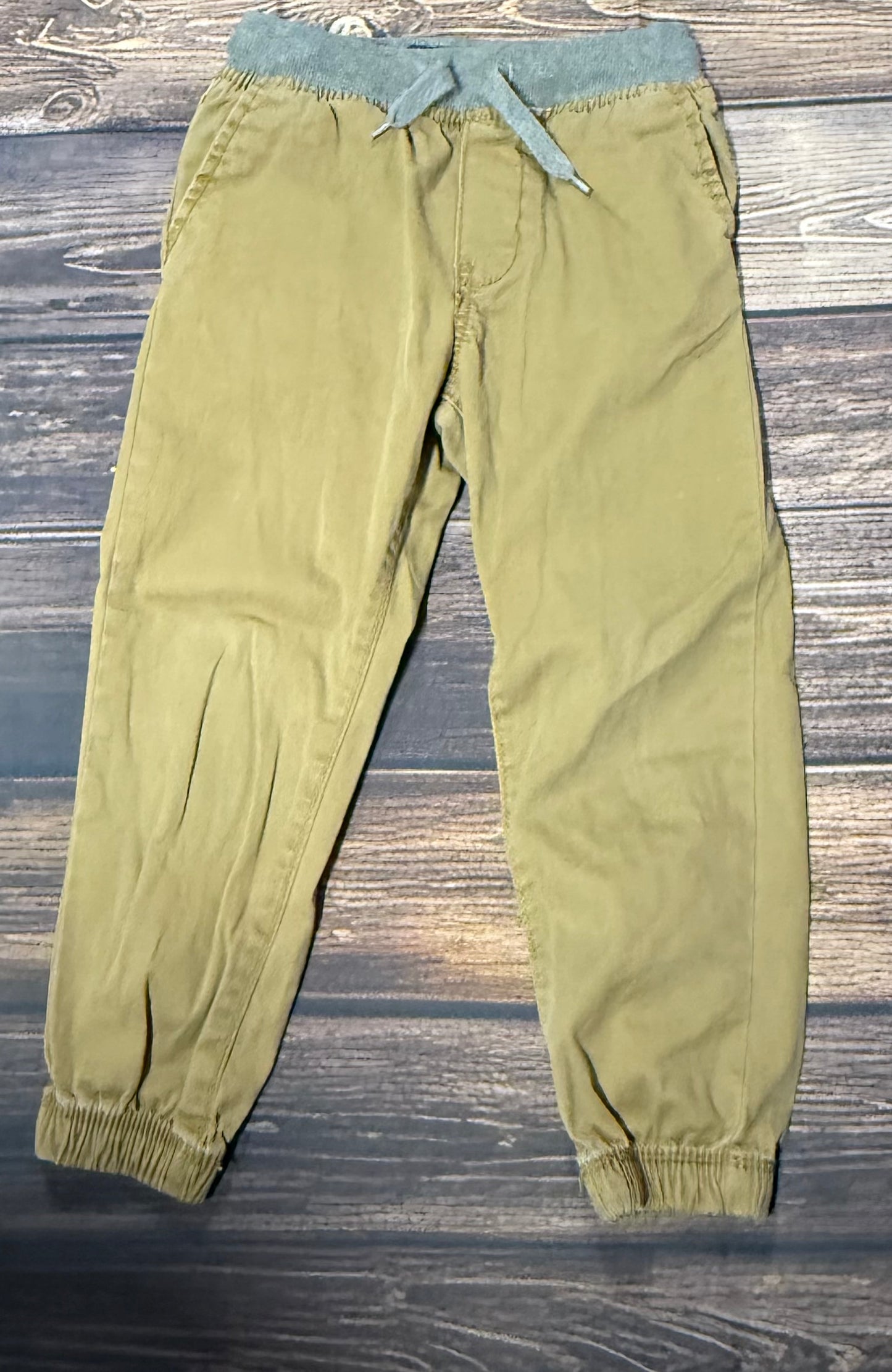 Oshkosh 4T
