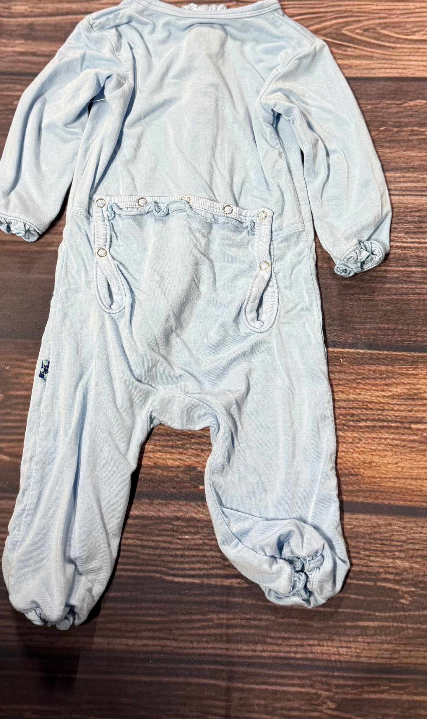 Kickee 3-6m..back in second pic